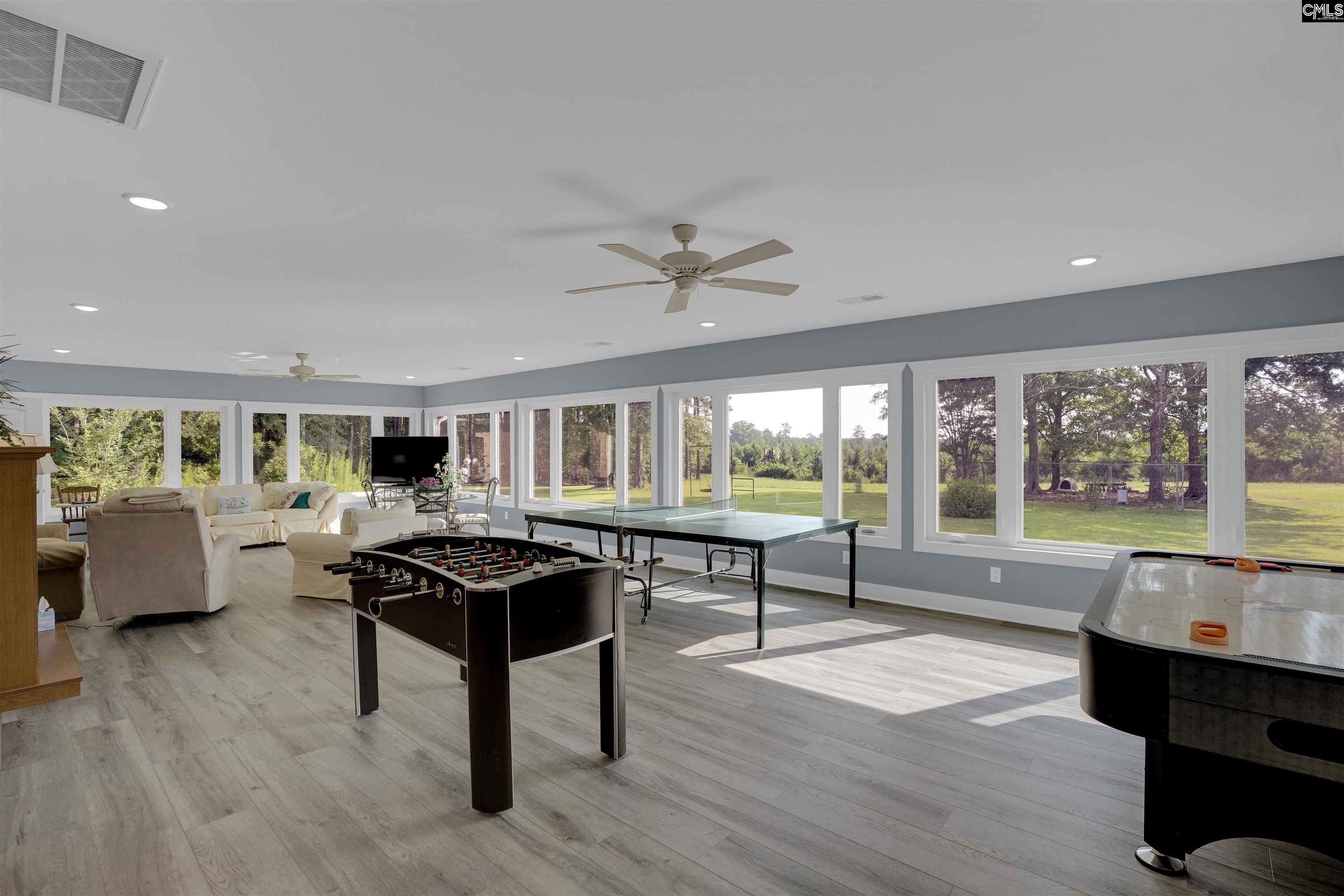 187 Peach Tree Street Ward, SC 29166