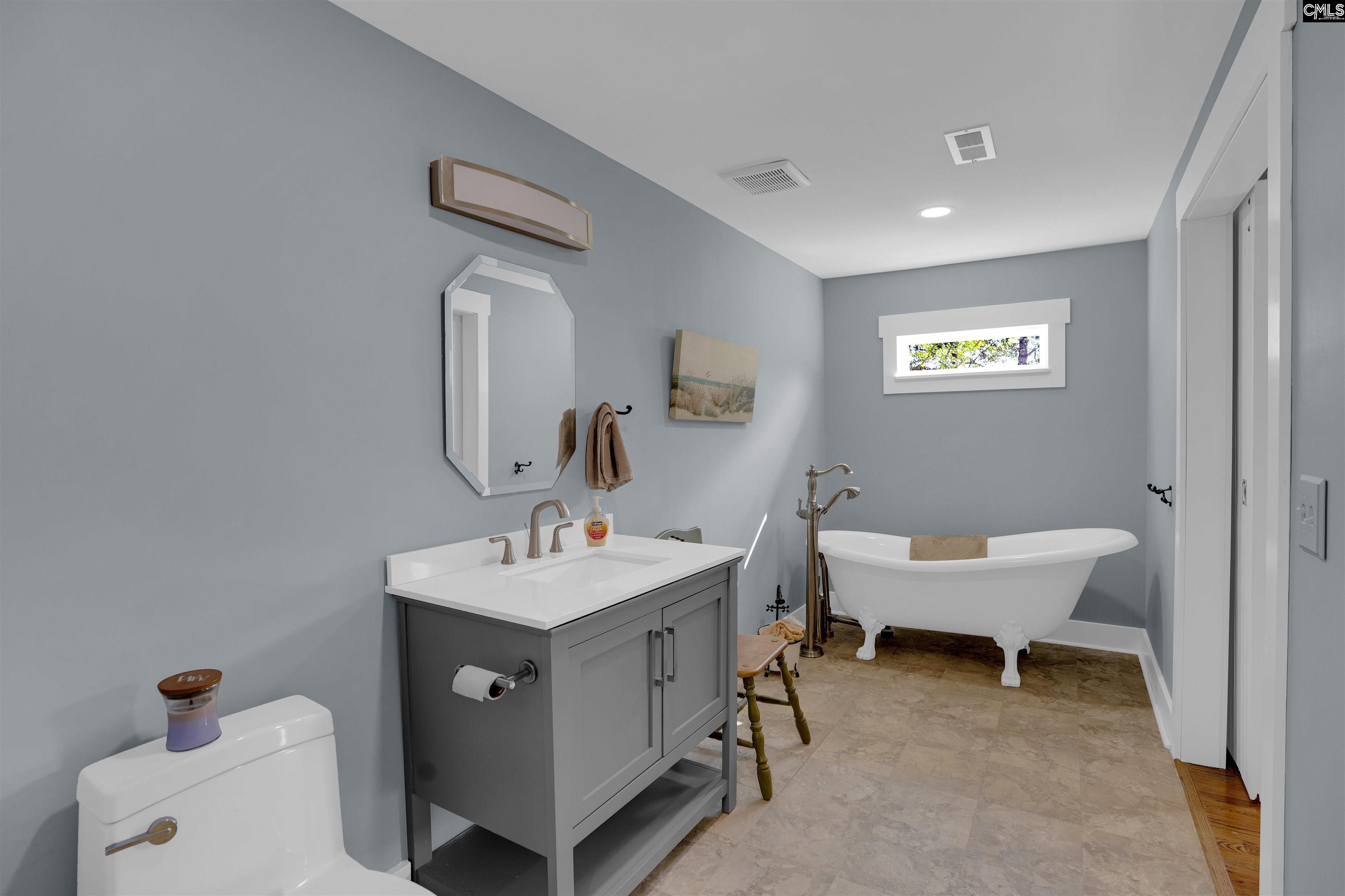 187 Peach Tree Street Ward, SC 29166