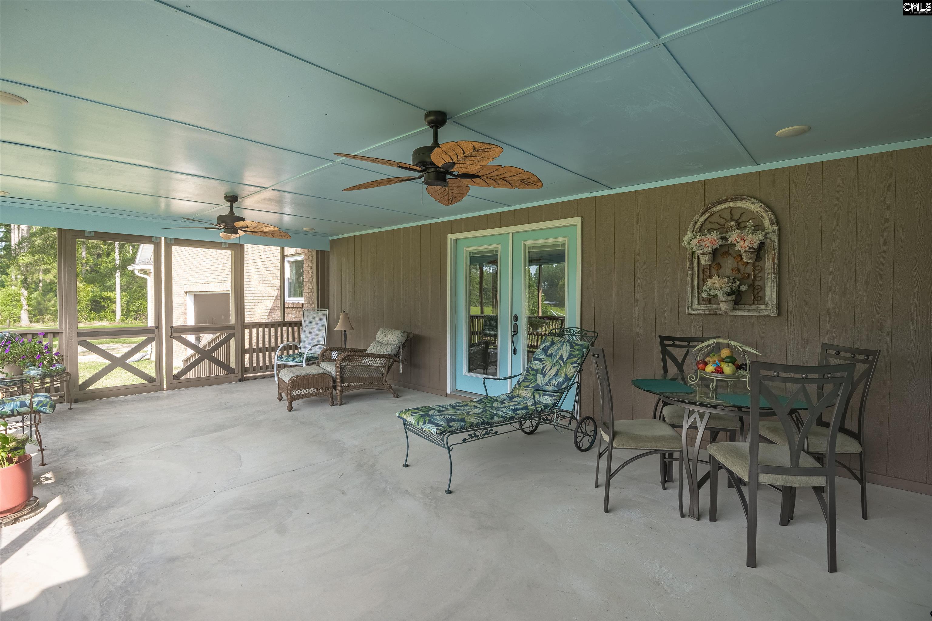 187 Peach Tree Street Ward, SC 29166