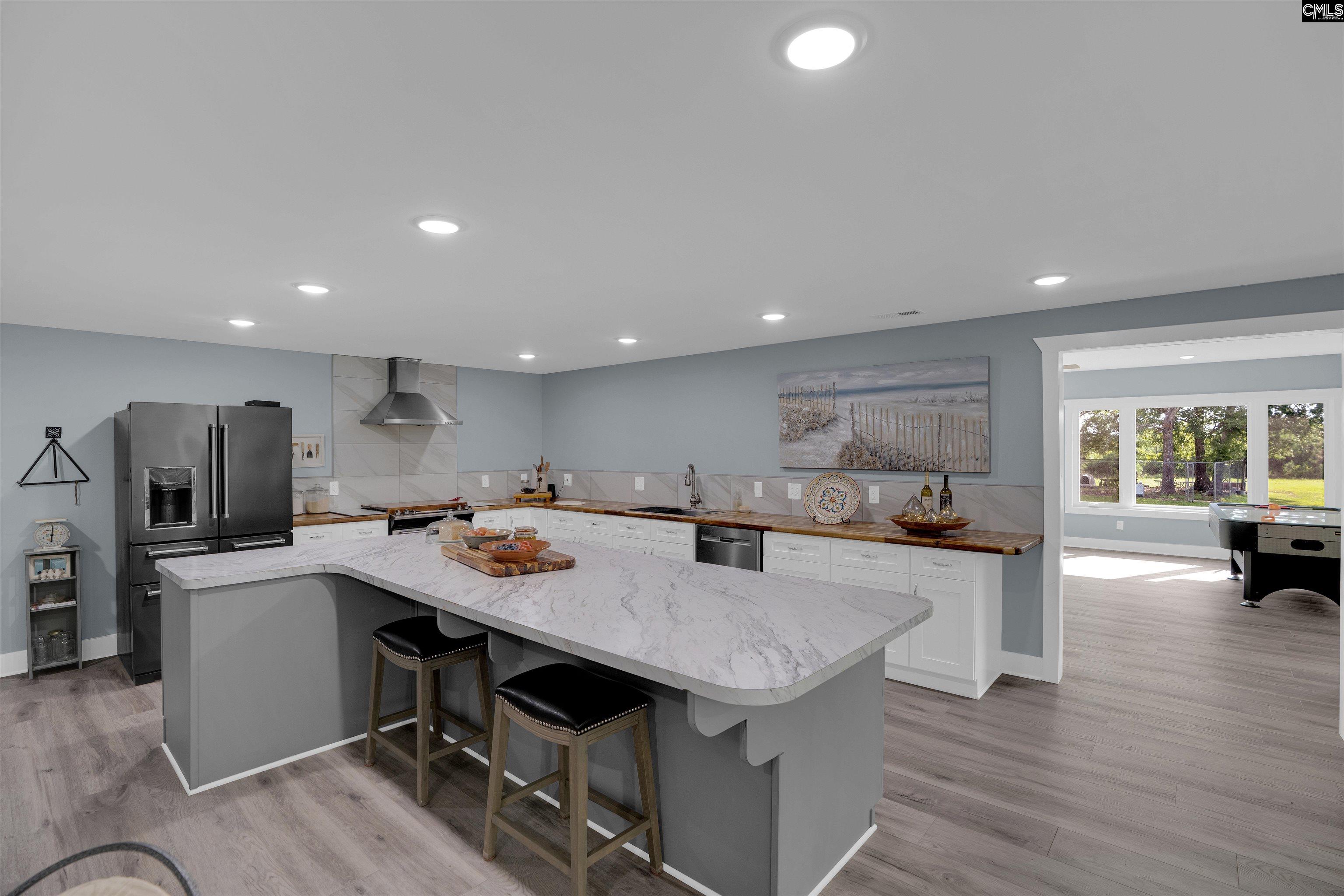 187 Peach Tree Street Ward, SC 29166