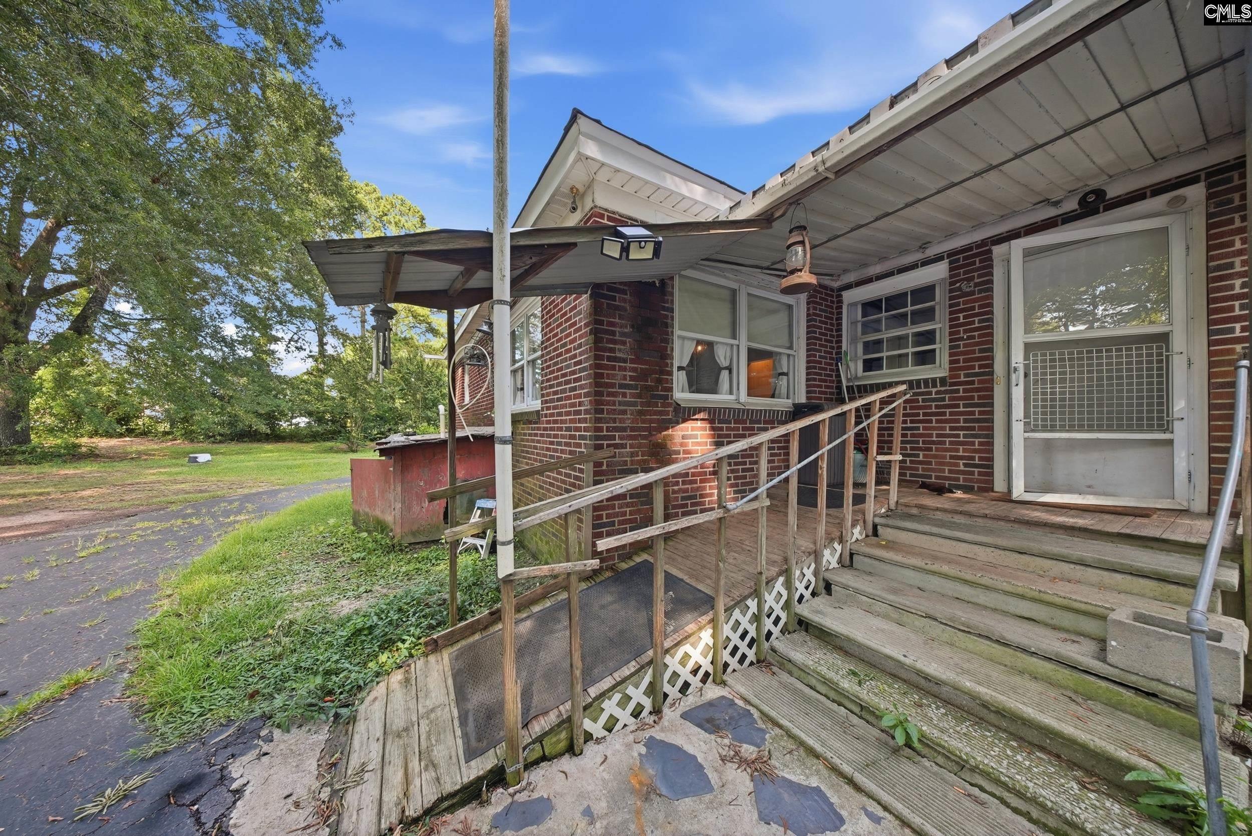 421 S Wheeler Avenue Prosperity, SC 29127
