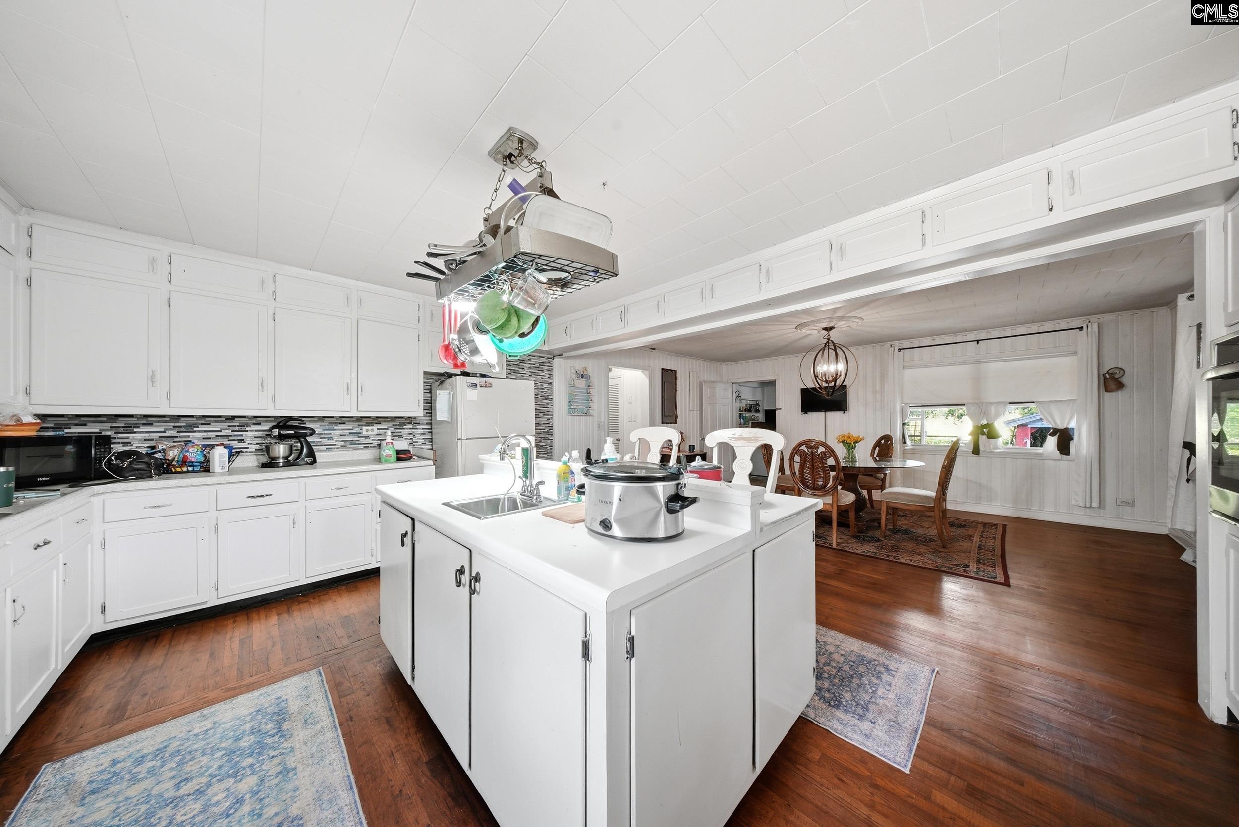 421 S Wheeler Avenue Prosperity, SC 29127