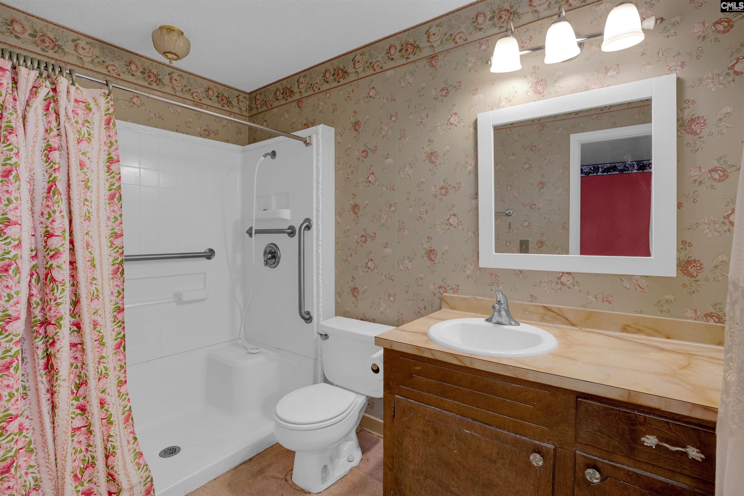 120 Harwood Drive Hopkins, SC 29061