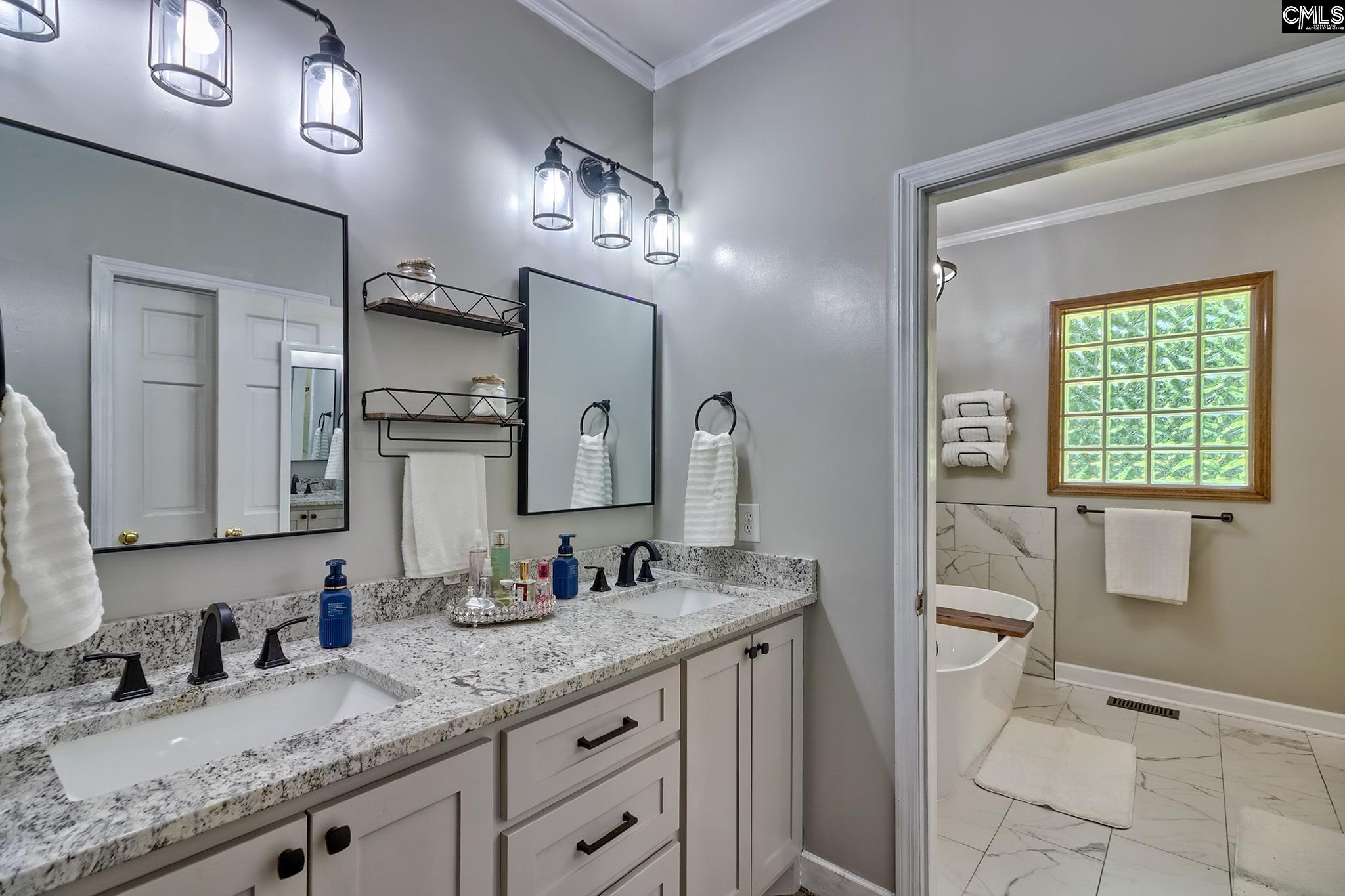 124 Murray Boulevard Saluda, SC 29138