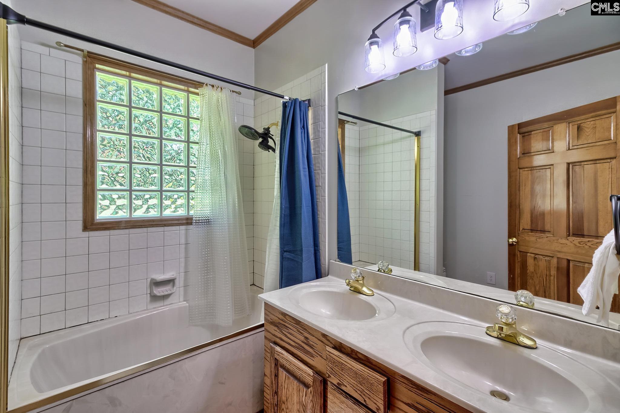 124 Murray Boulevard Saluda, SC 29138