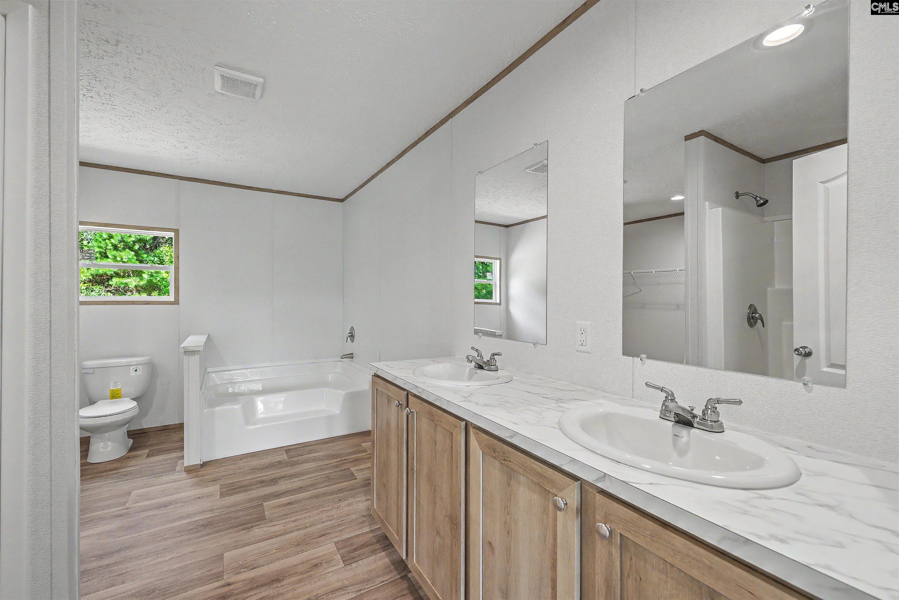 3453 Old State Road Santee, SC 29142