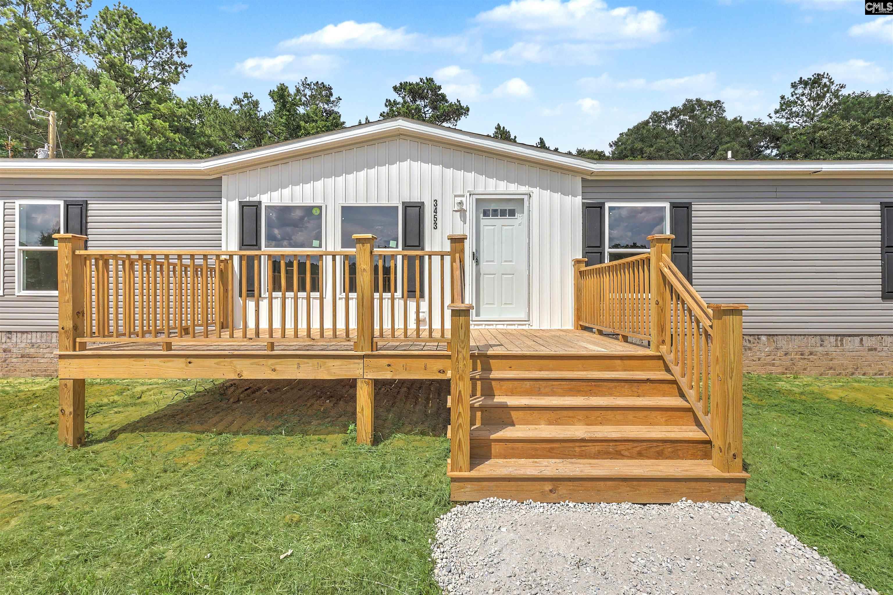 3453 Old State Road Santee, SC 29142