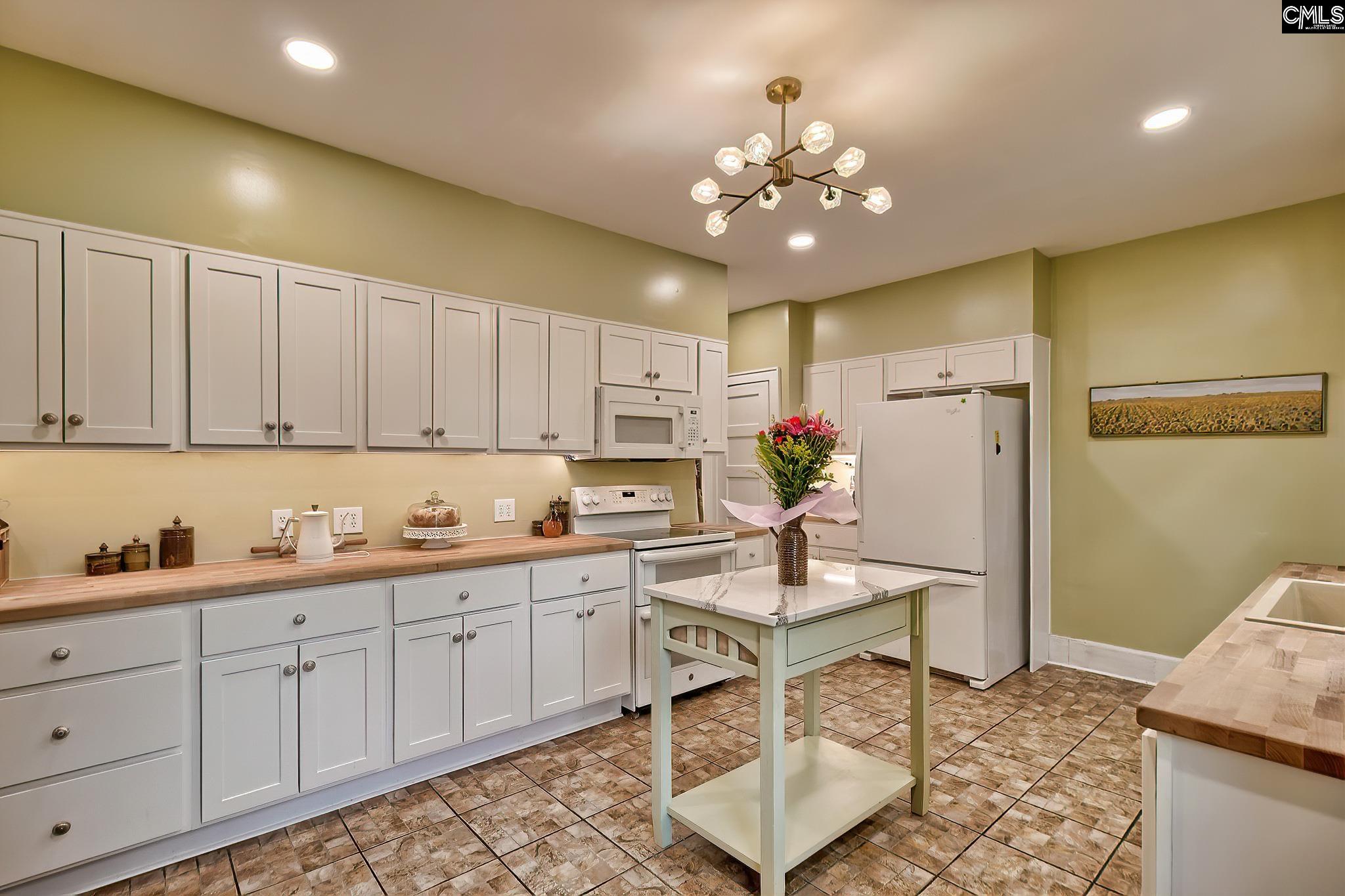 1300 Kinderway Avenue Columbia, SC 29203