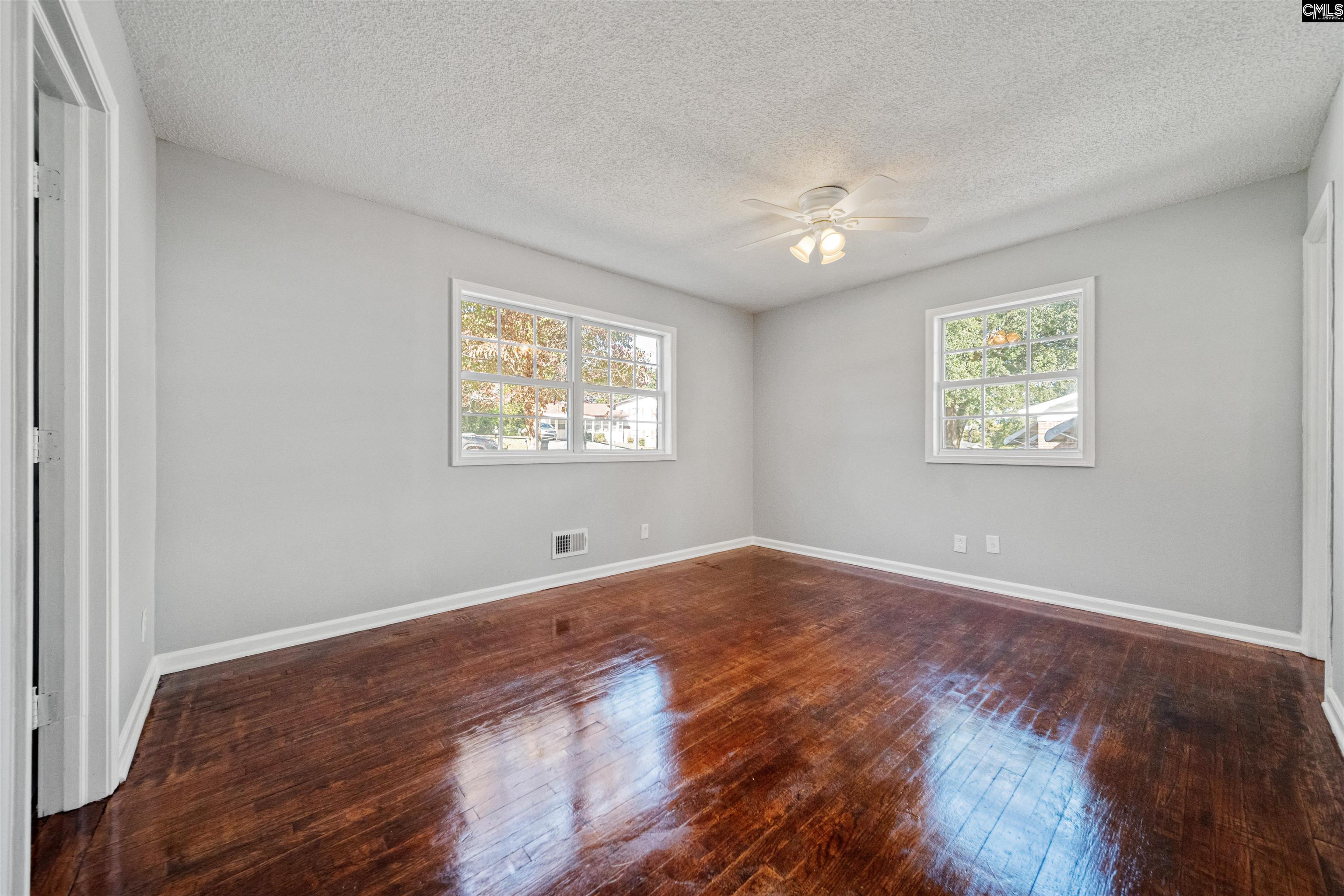 6913 Carmel Street Columbia, SC 29203