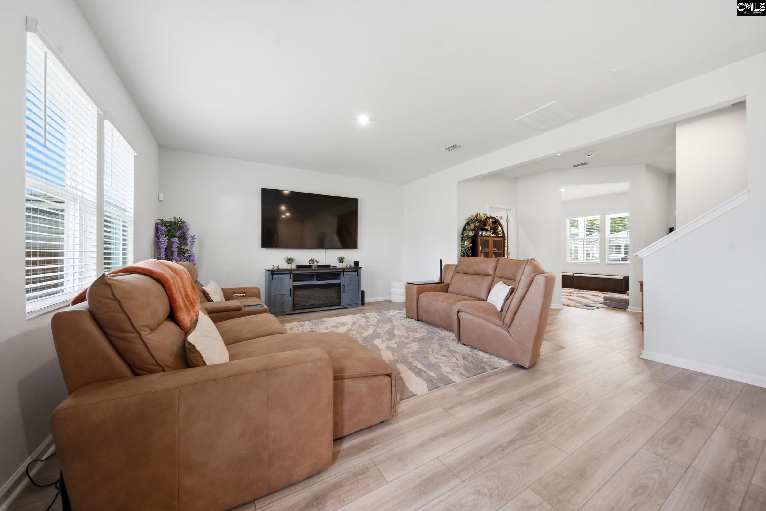 348 Fox Glen Drive Blythewood, SC 29016