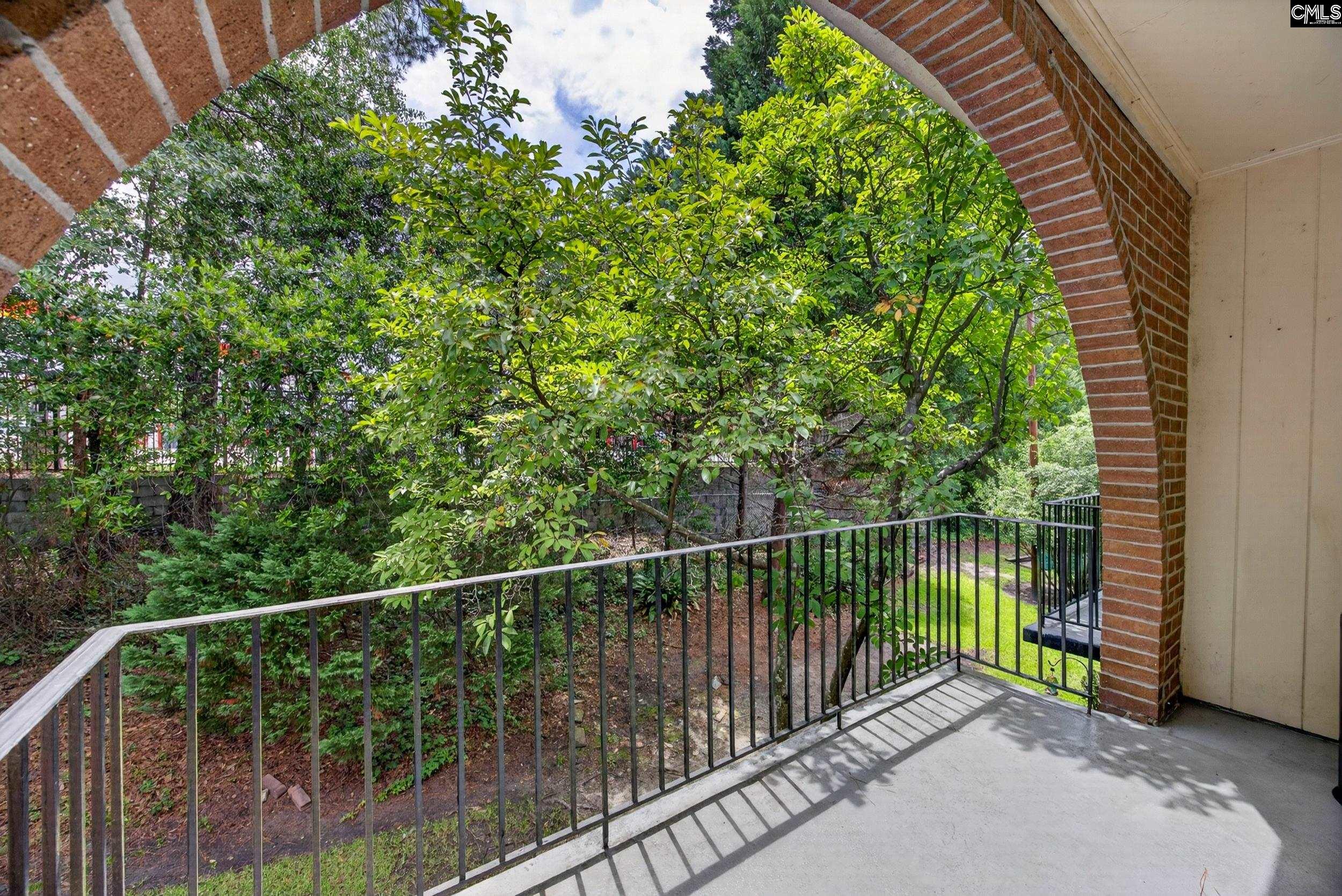 5516 Lakeshore Drive Columbia, SC 29206