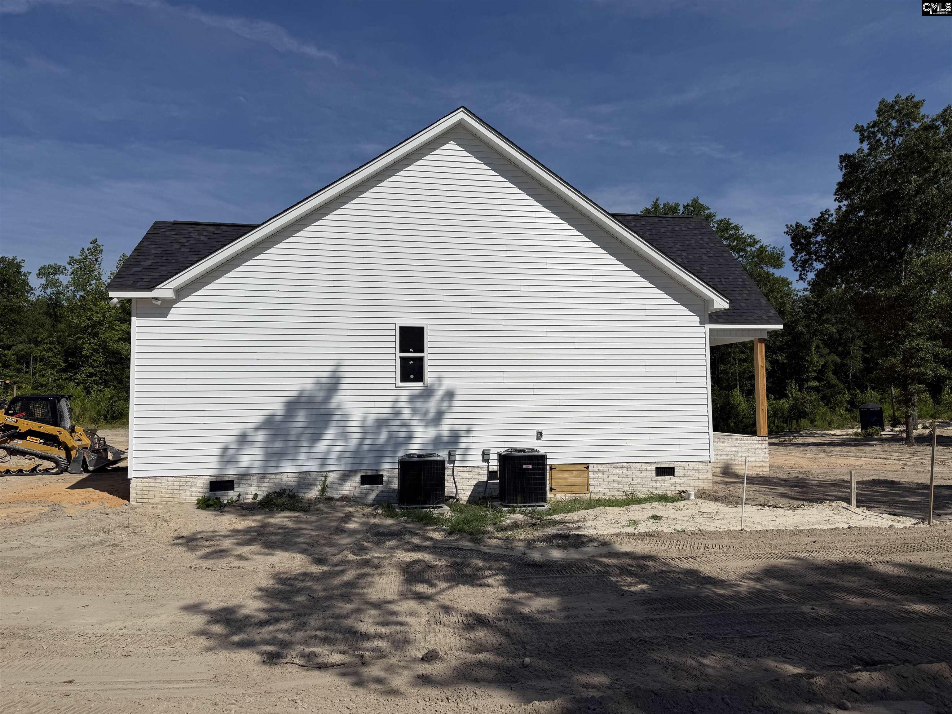 1773 Holland Road Cassatt, SC 29032