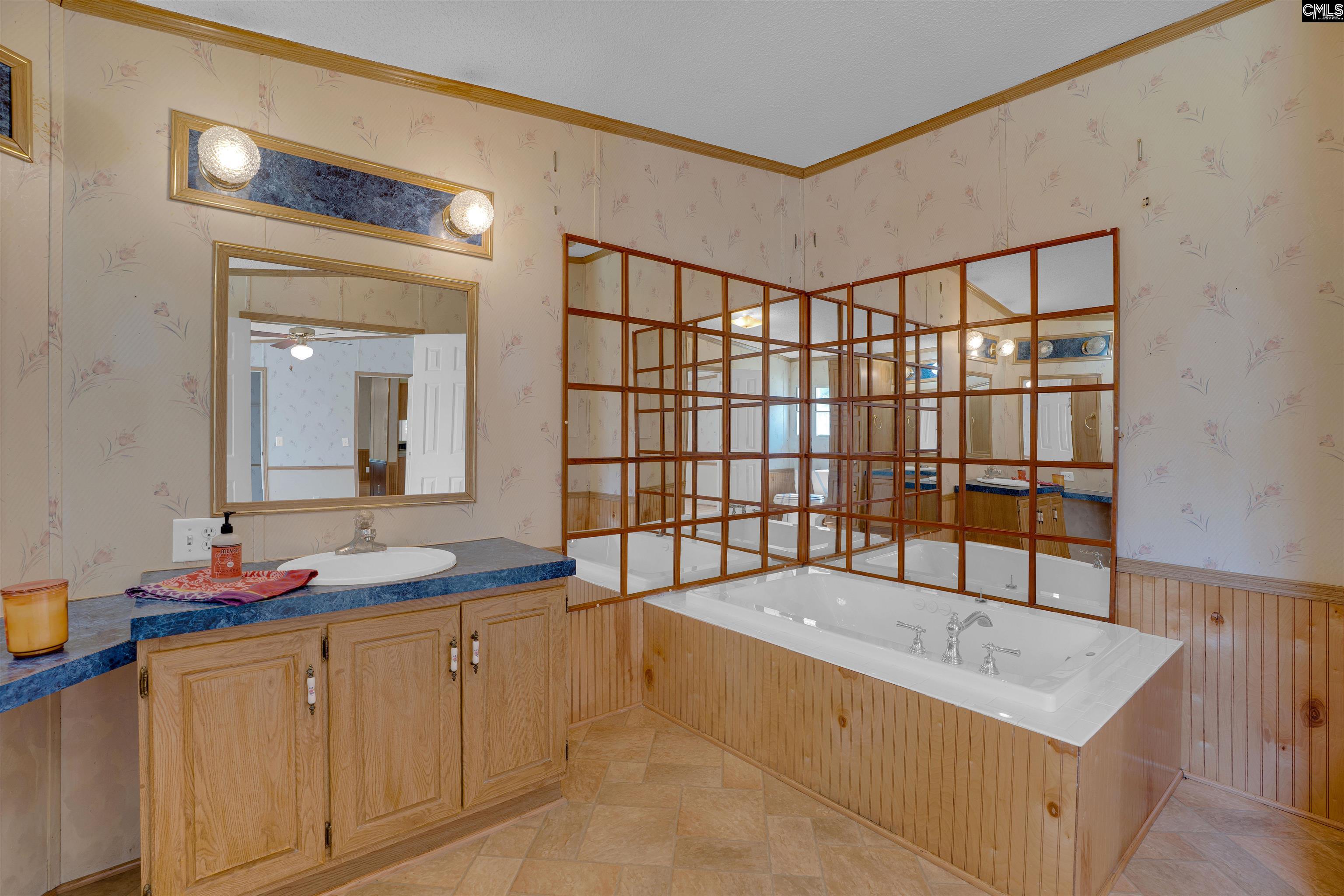 2863 Hood Road Ridgeway, SC 29130