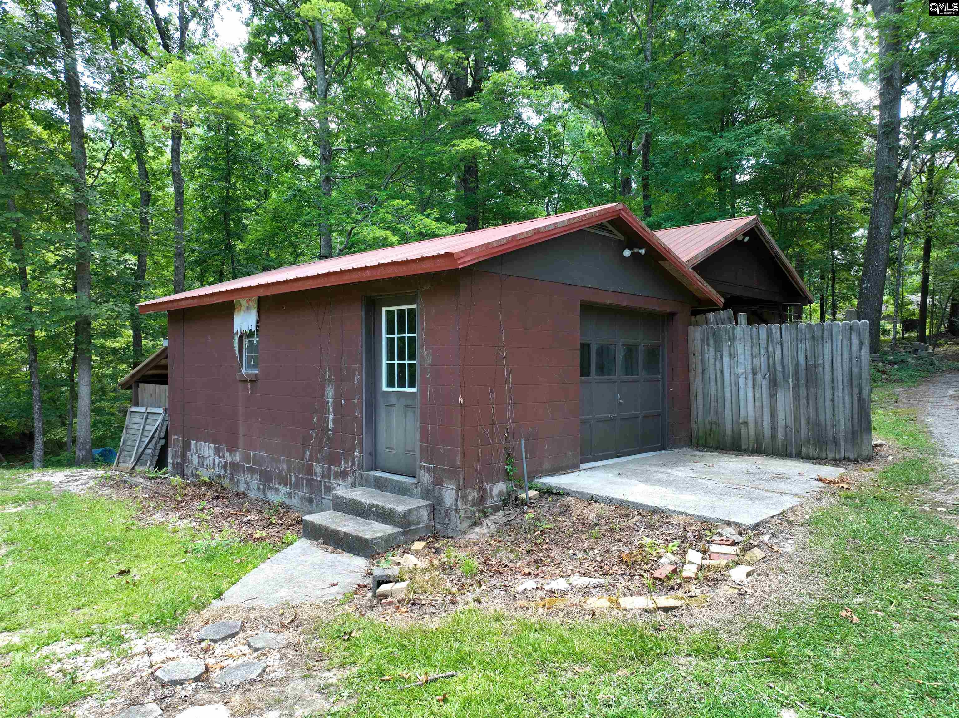 130 Pinewood Drive Chapin, SC 29036