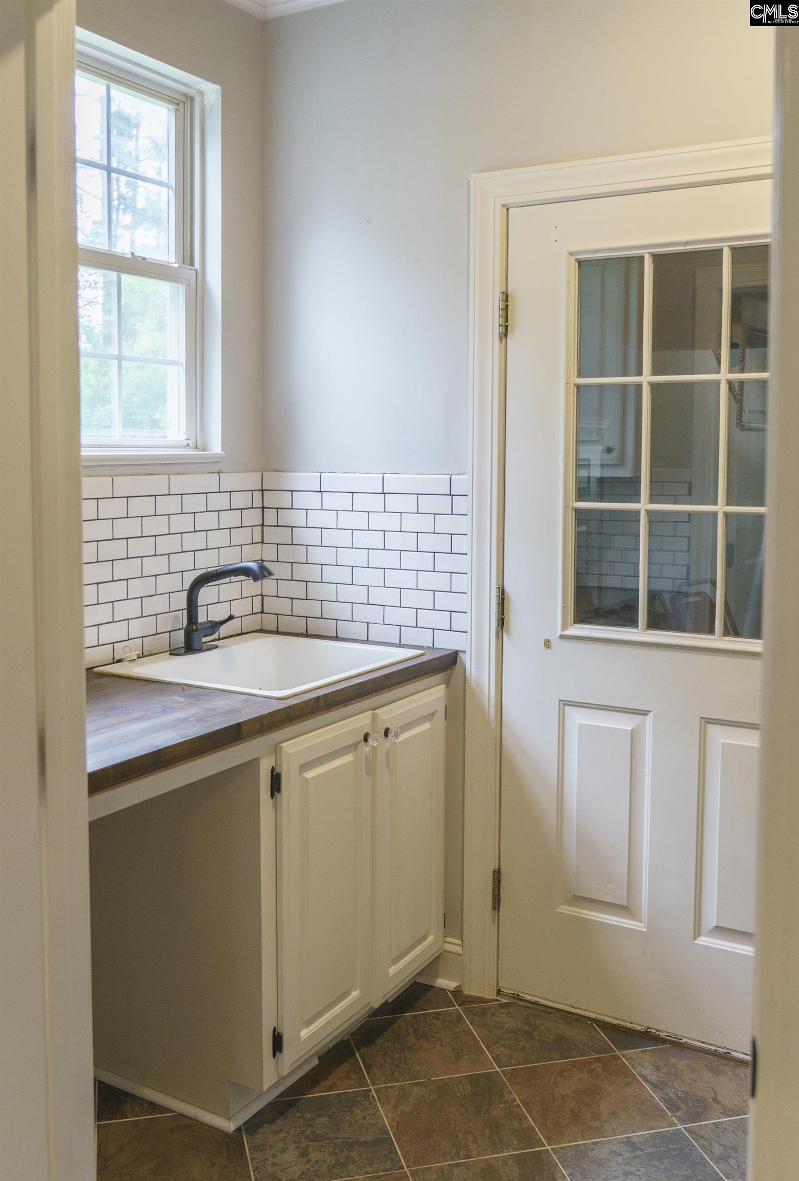 421 Dutchman Shores Circle Chapin, SC 29036-8357