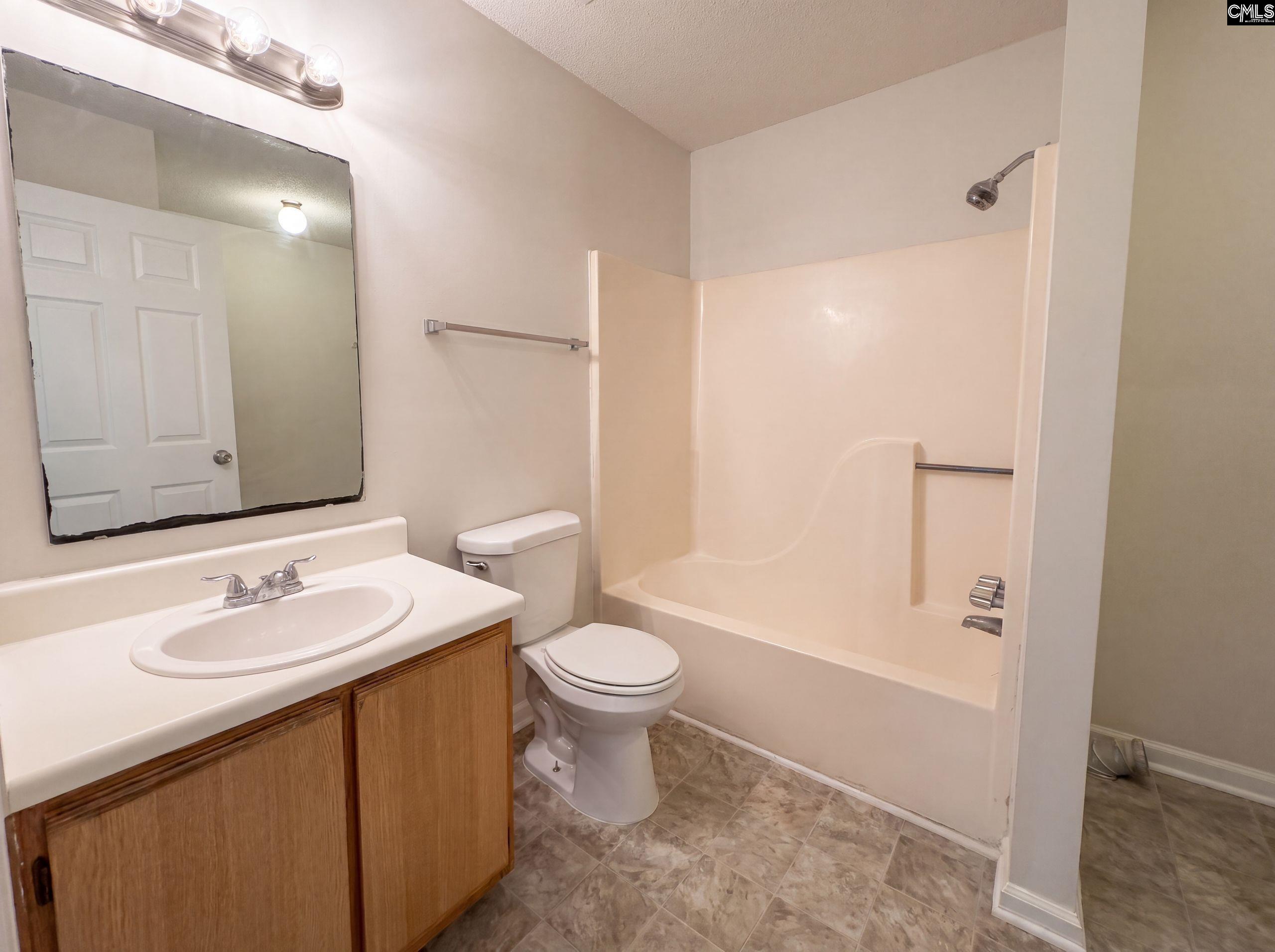 204 N Crossing Drive Columbia, SC 29229