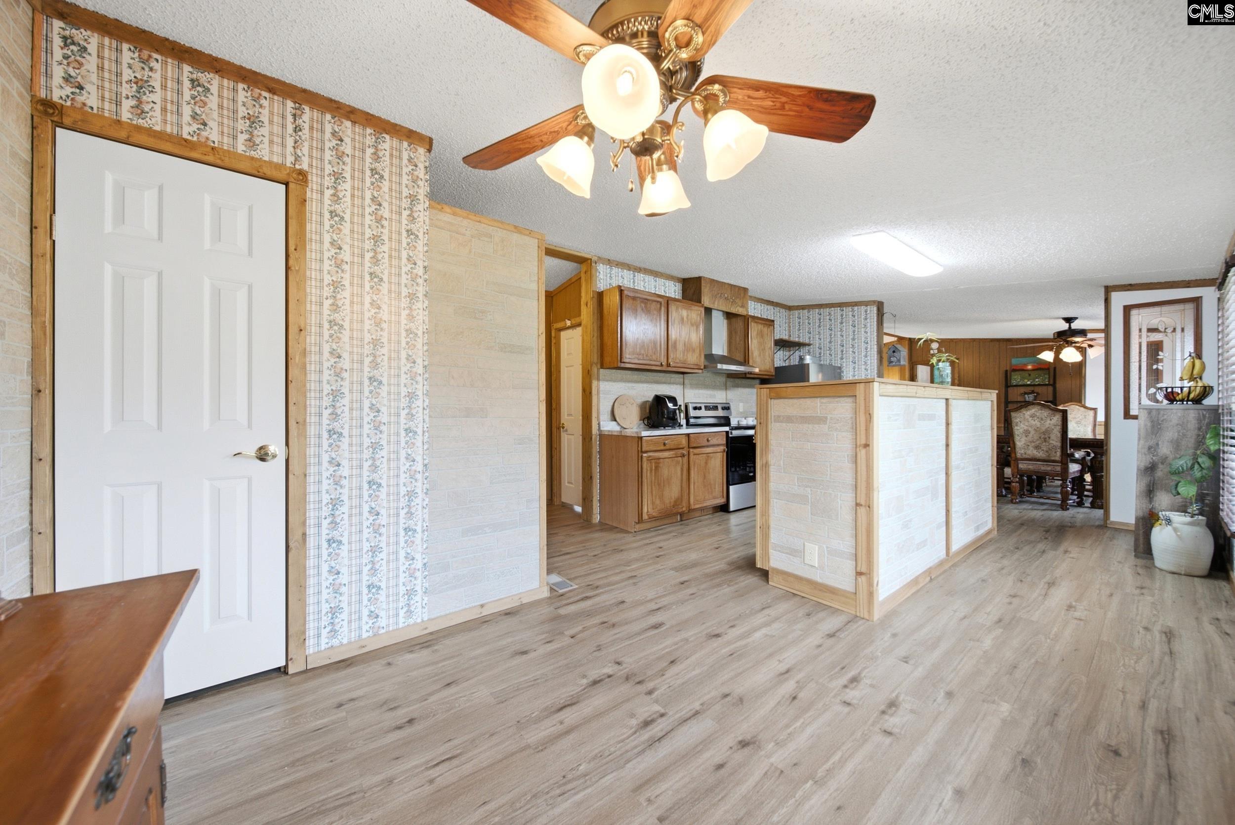 5860 Wessex Drive Wedgefield, SC 29168