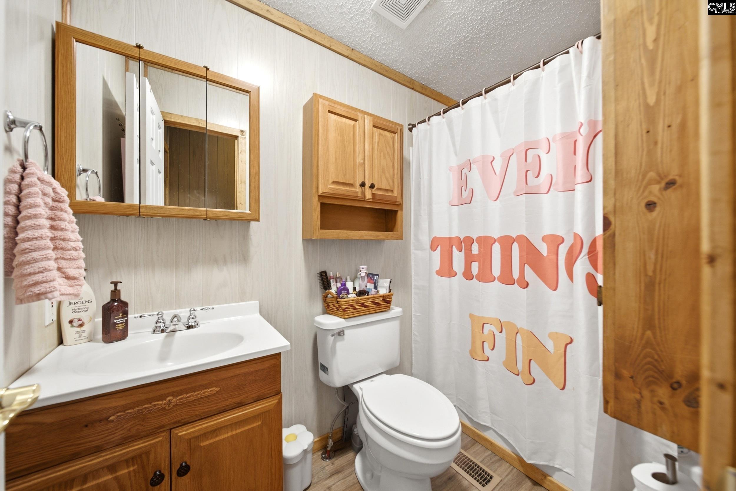 5860 Wessex Drive Wedgefield, SC 29168