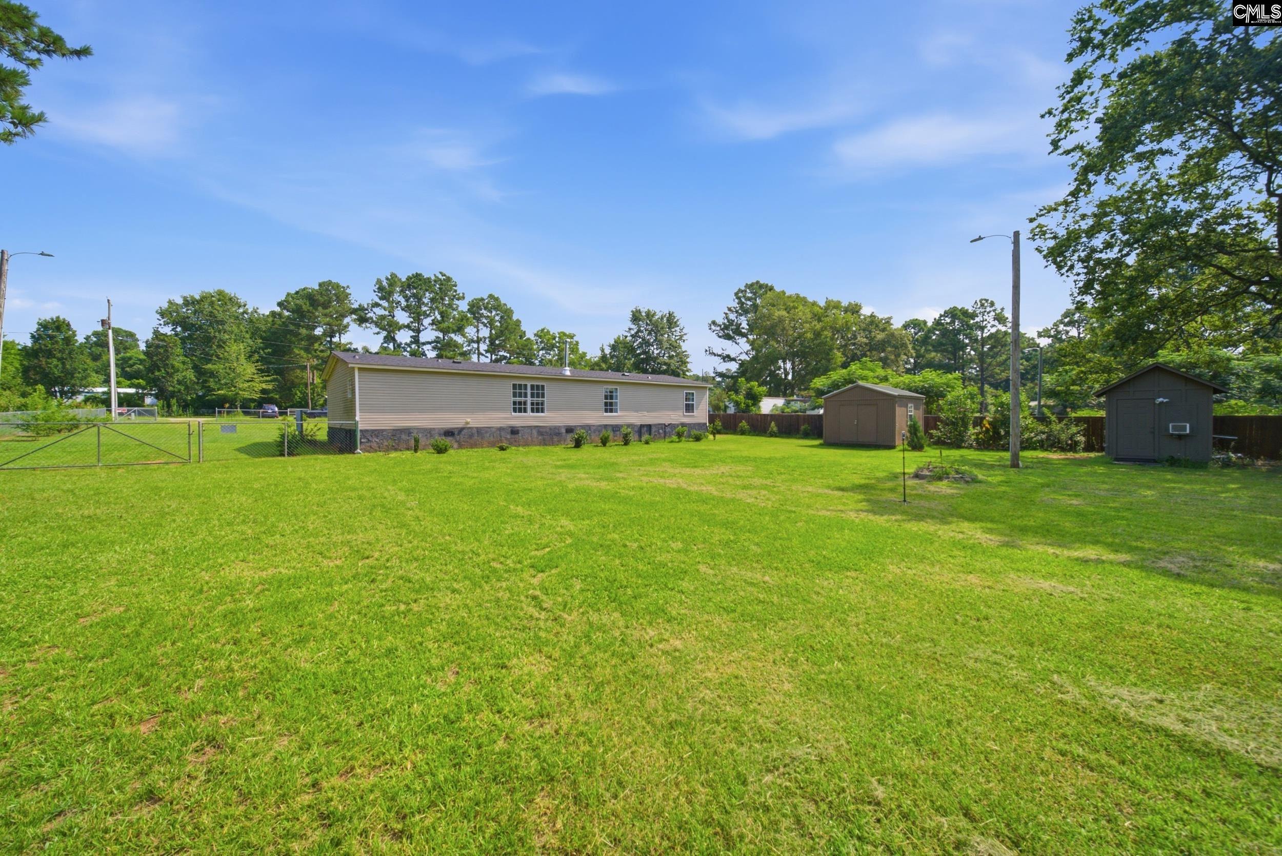5860 Wessex Drive Wedgefield, SC 29168