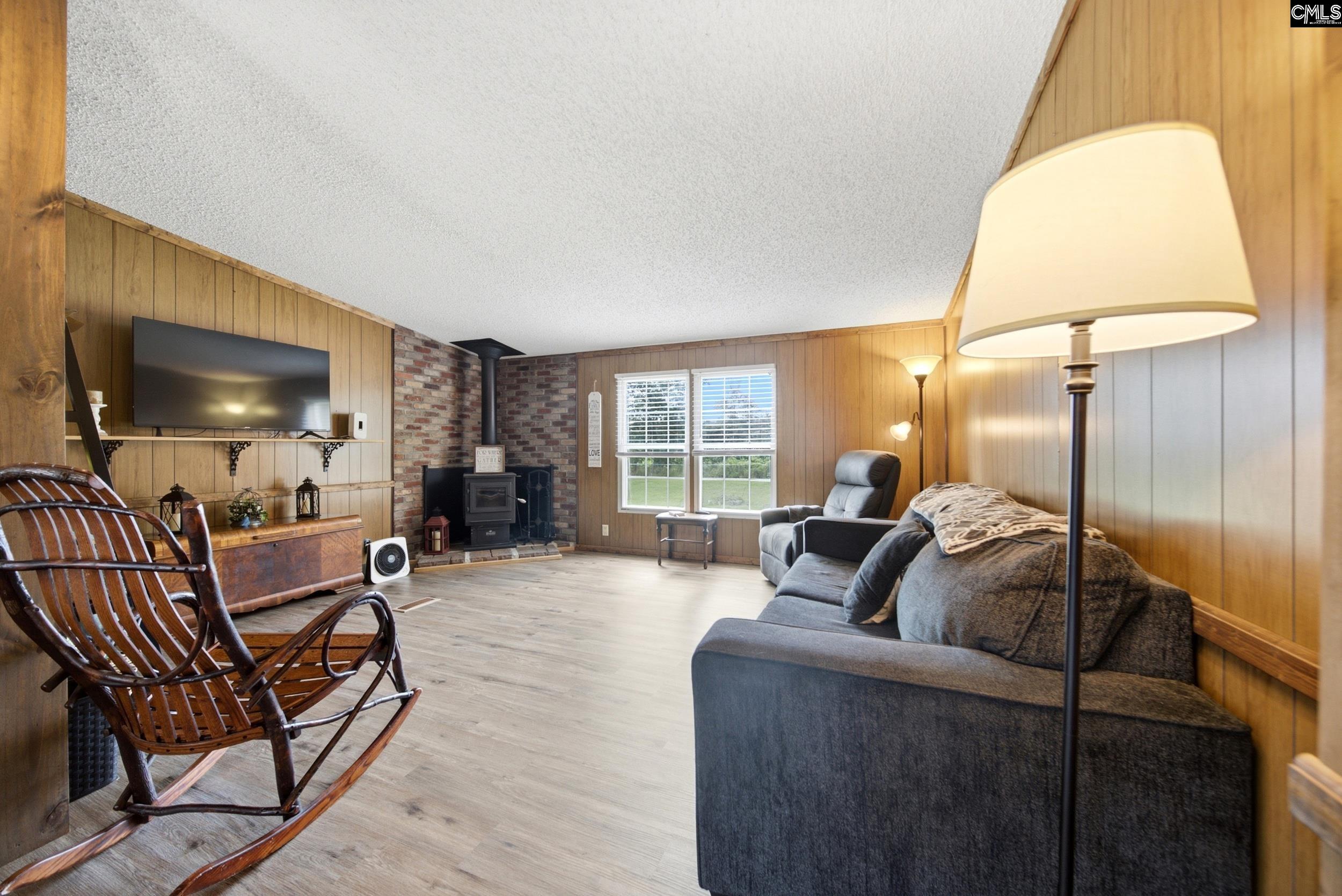 5860 Wessex Drive Wedgefield, SC 29168