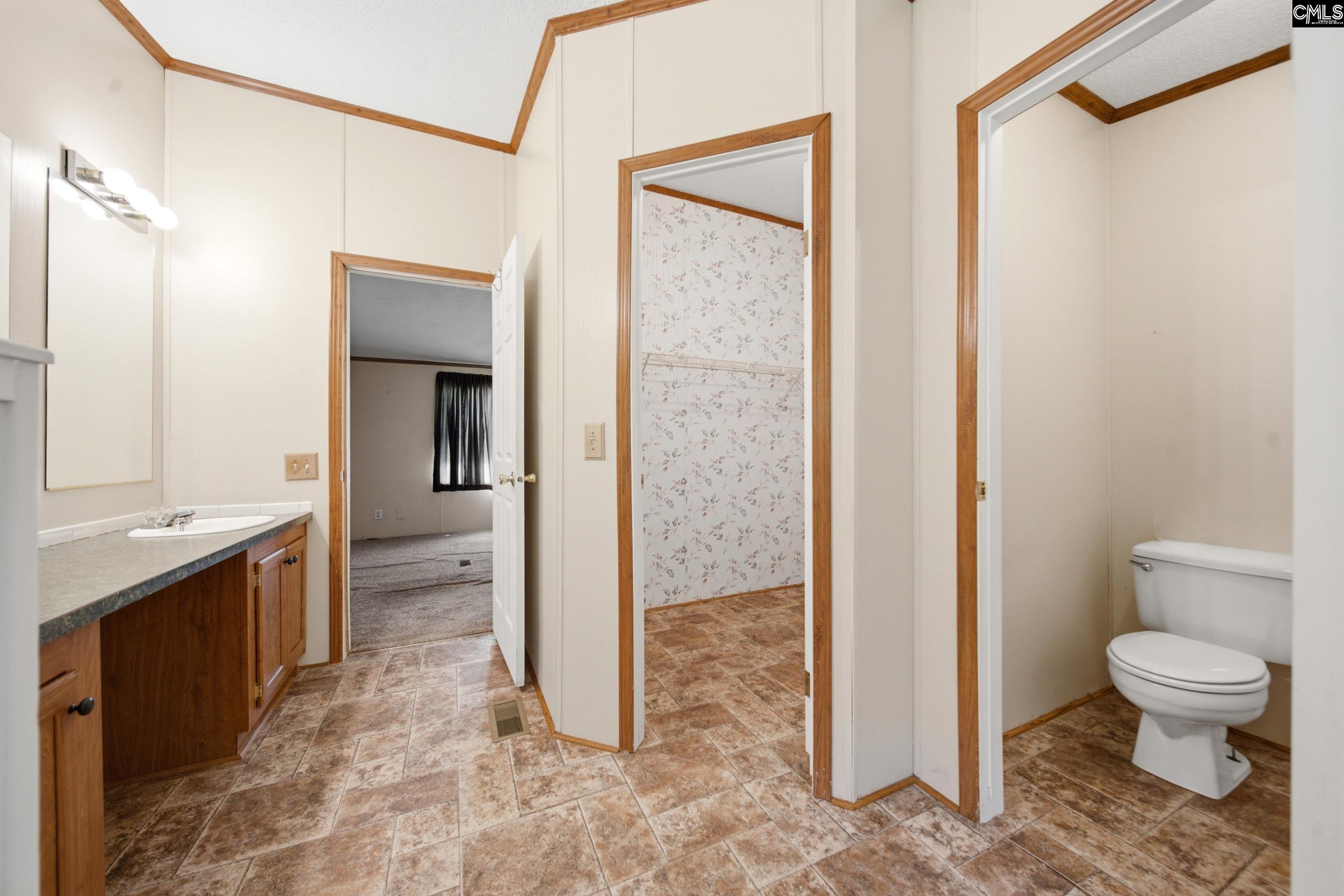 7033 E Peach Road Ridgeway, SC 29130