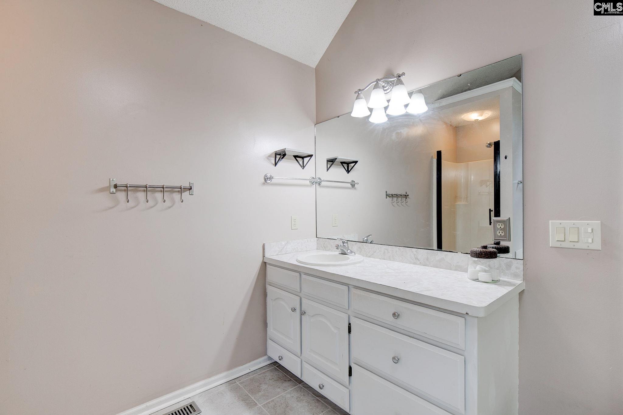 121 Foxridge Run, Lexington — photo 22