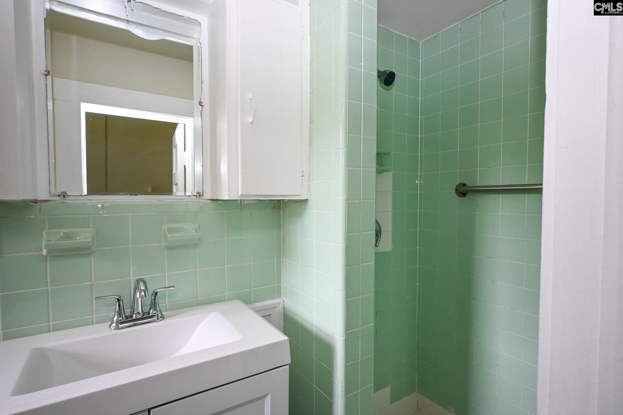109 S Lee Street Leesville, SC 29070