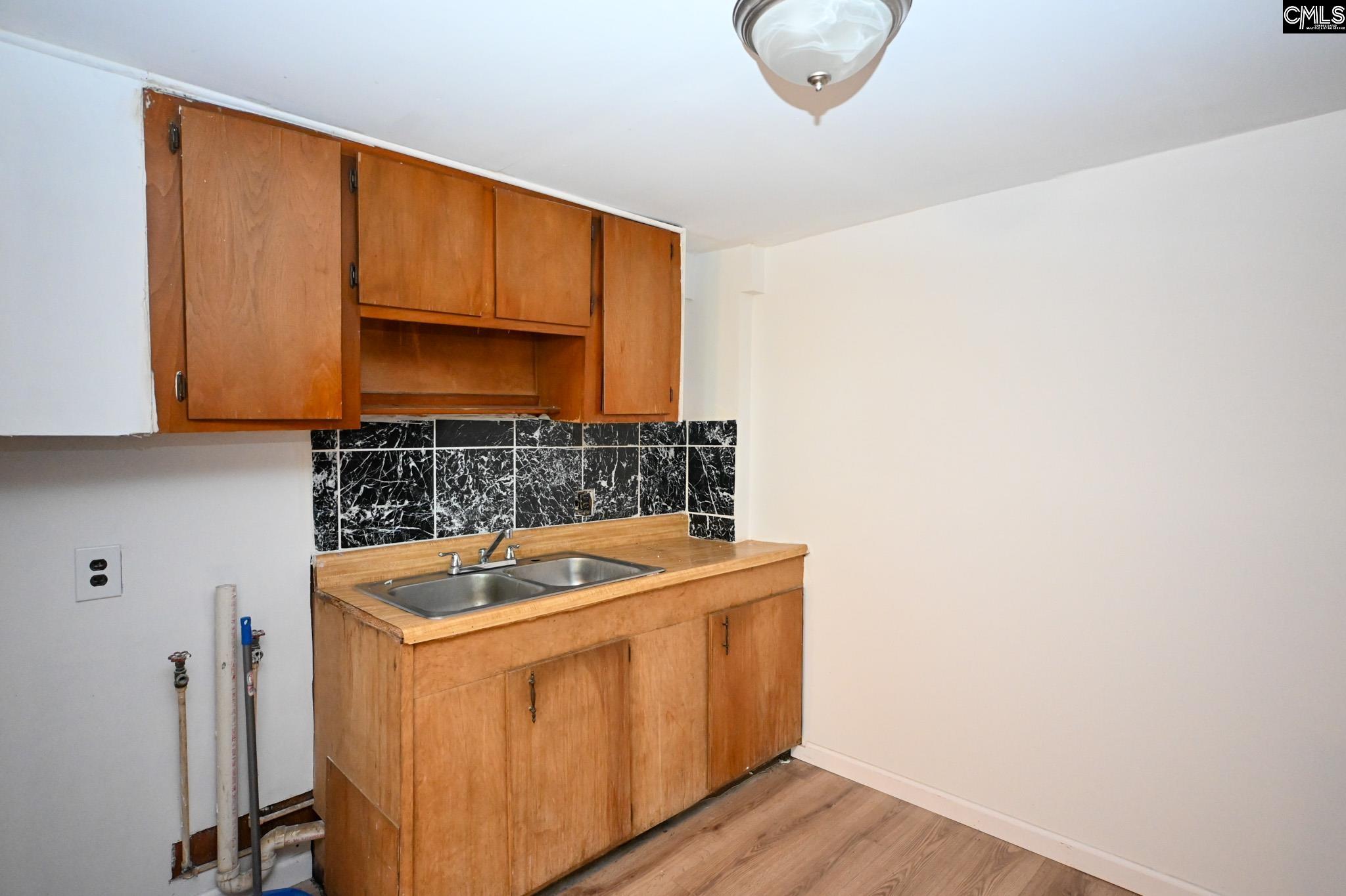 109 S Lee Street Leesville, SC 29070