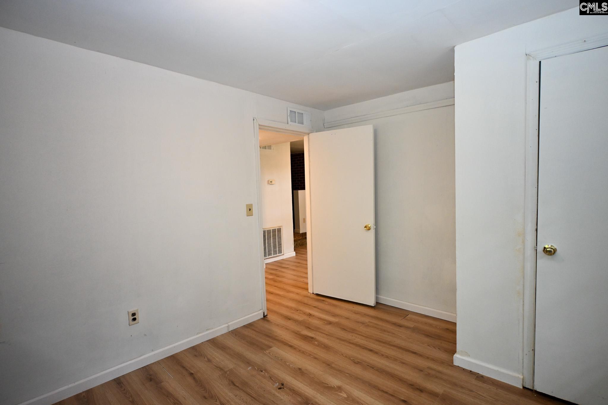 109 S Lee Street Leesville, SC 29070