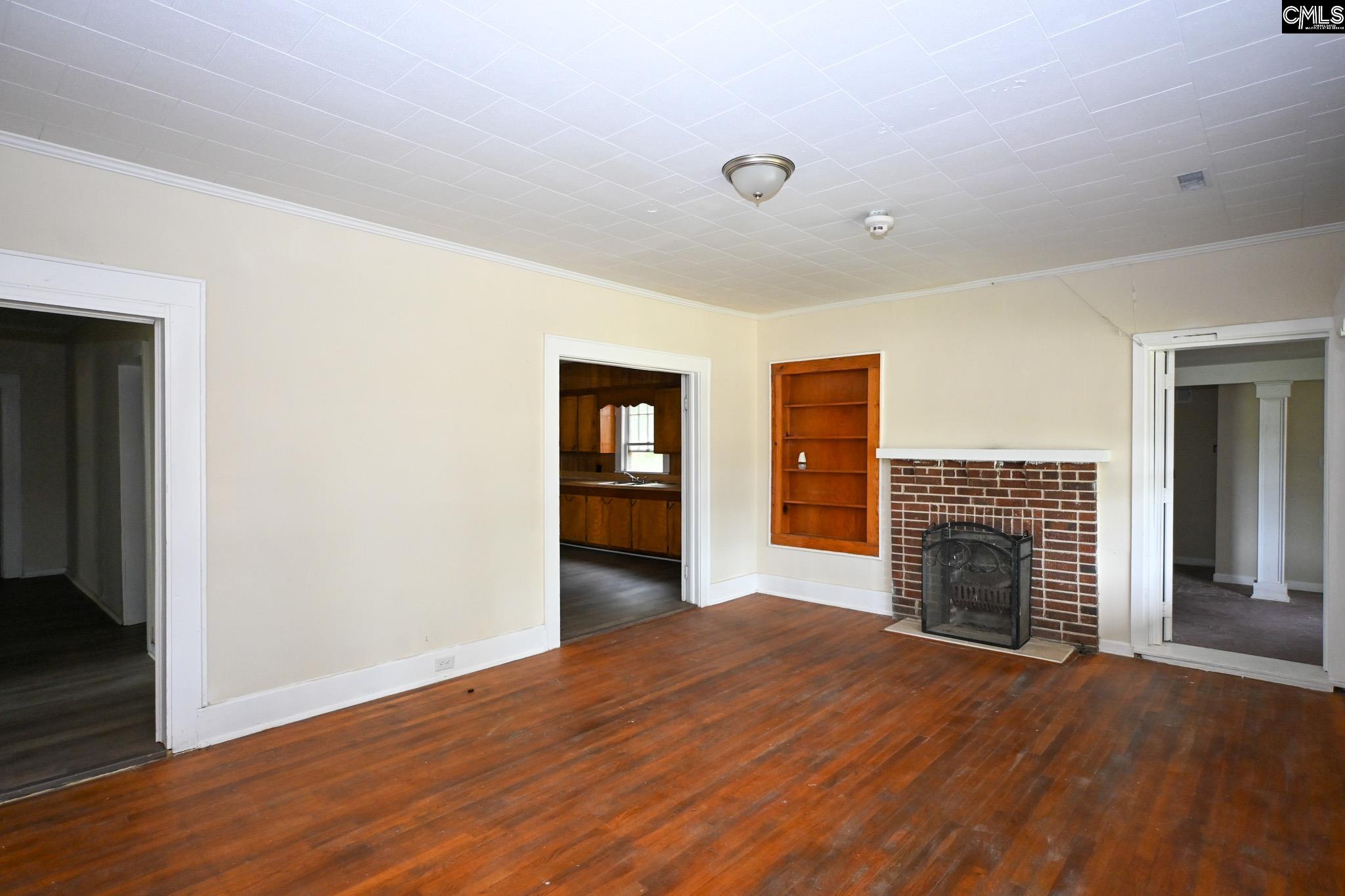 109 S Lee Street Leesville, SC 29070