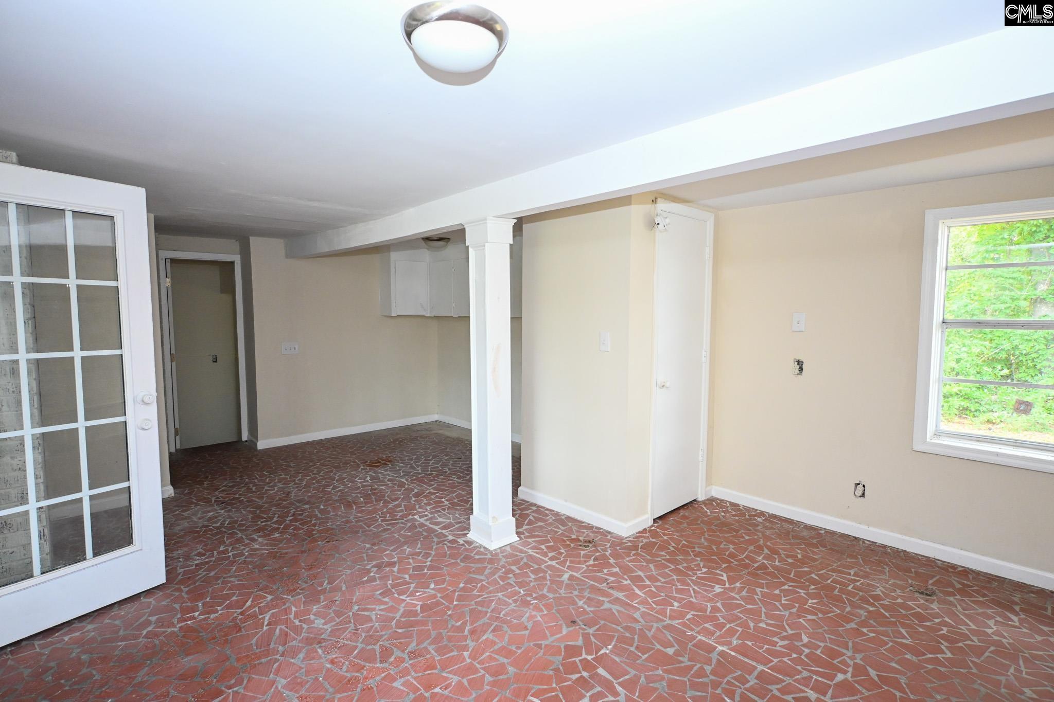 109 S Lee Street Leesville, SC 29070
