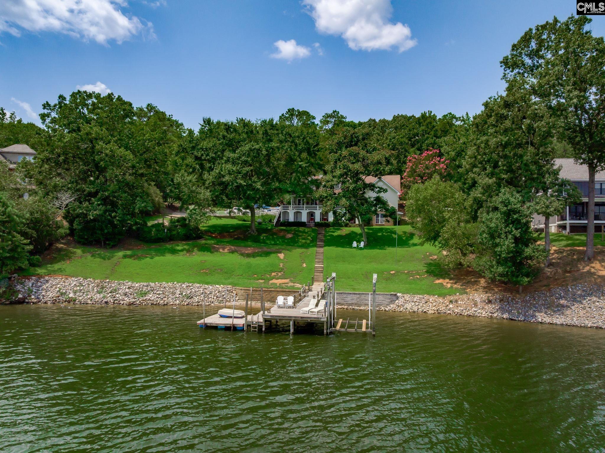 1646 Ginkgo Trail