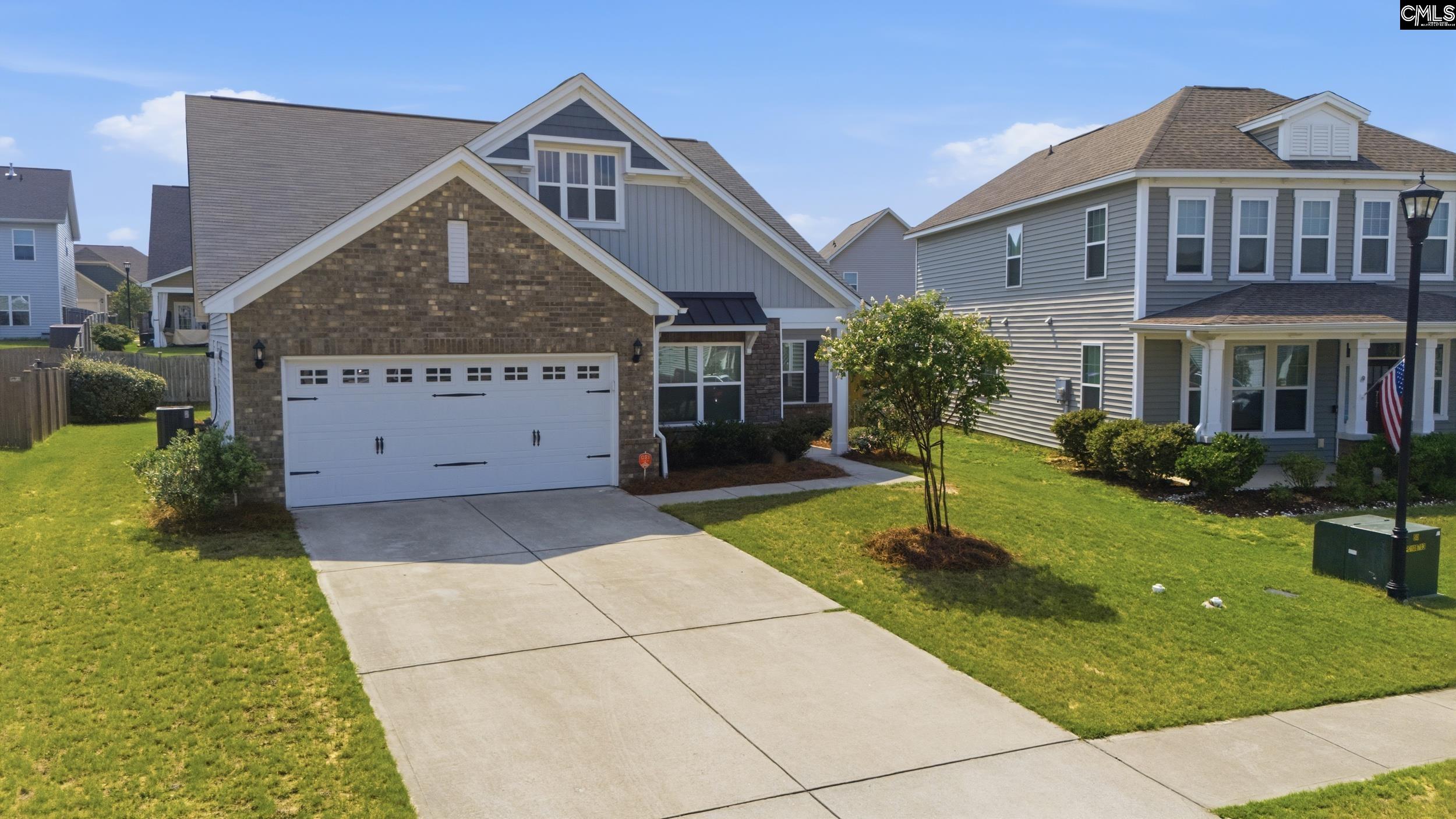 713 N Pinewalk Way