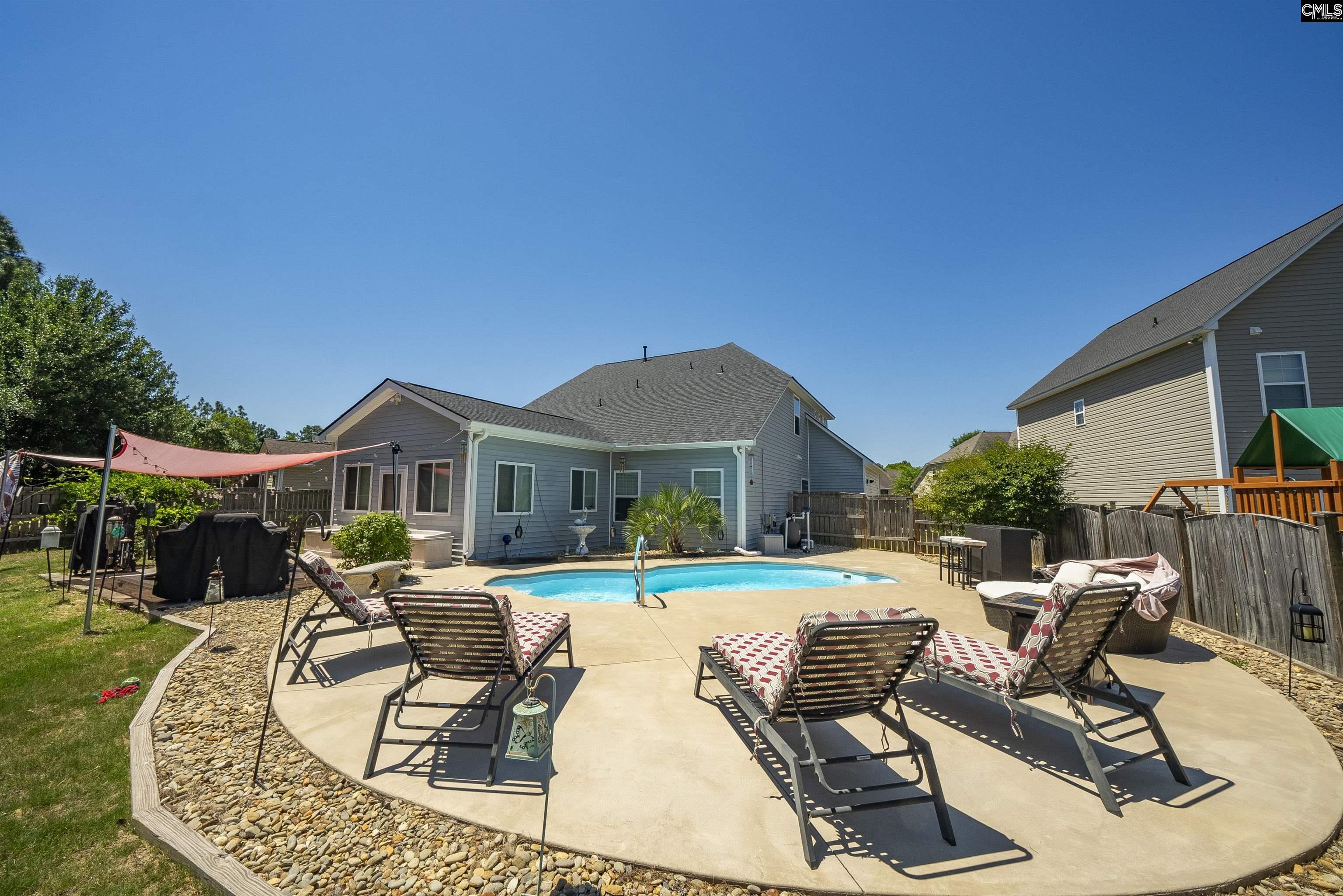 220 Glossy Green Lane