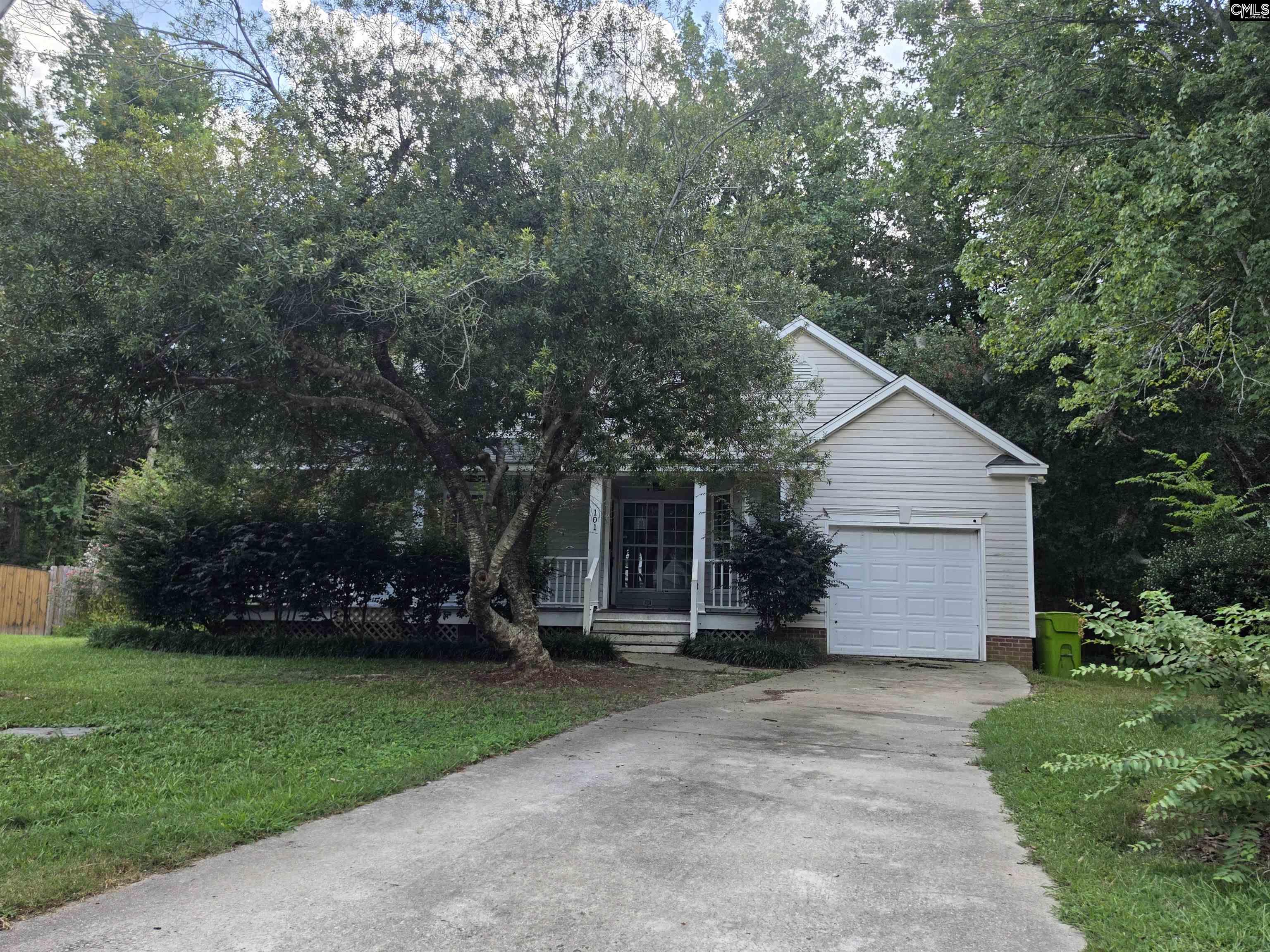 101 Oak Creek Circle, Columbia