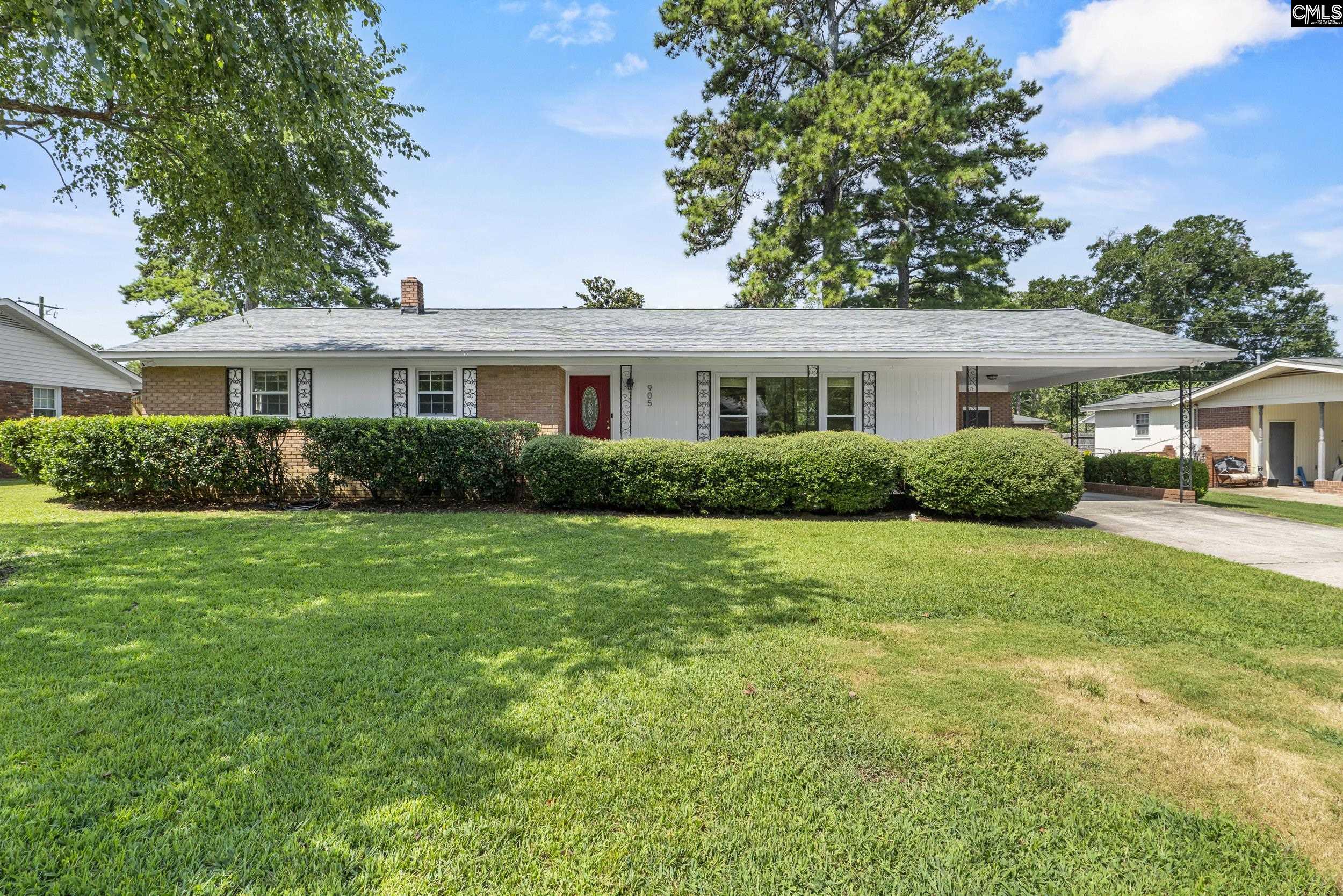 905 Mohegan Trail