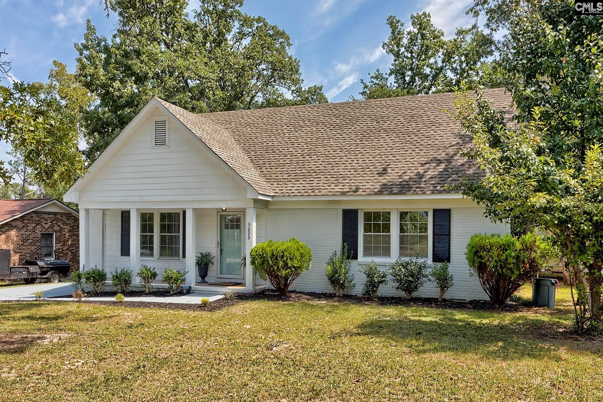 3025 Prestwick Circle