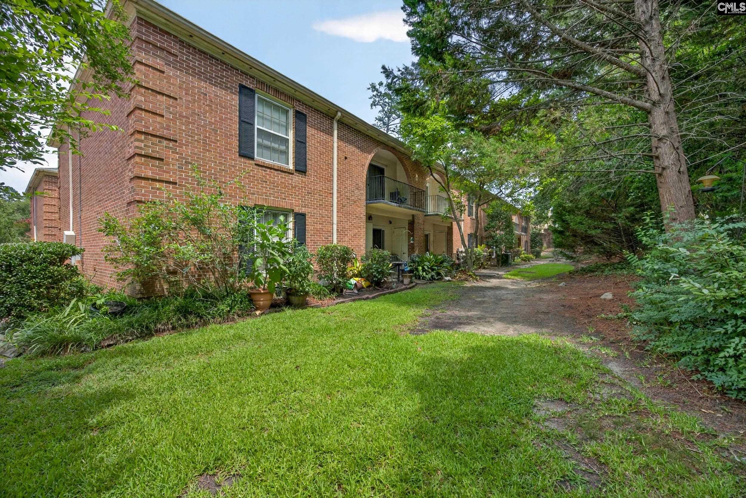 5516 LAKESHORE Drive