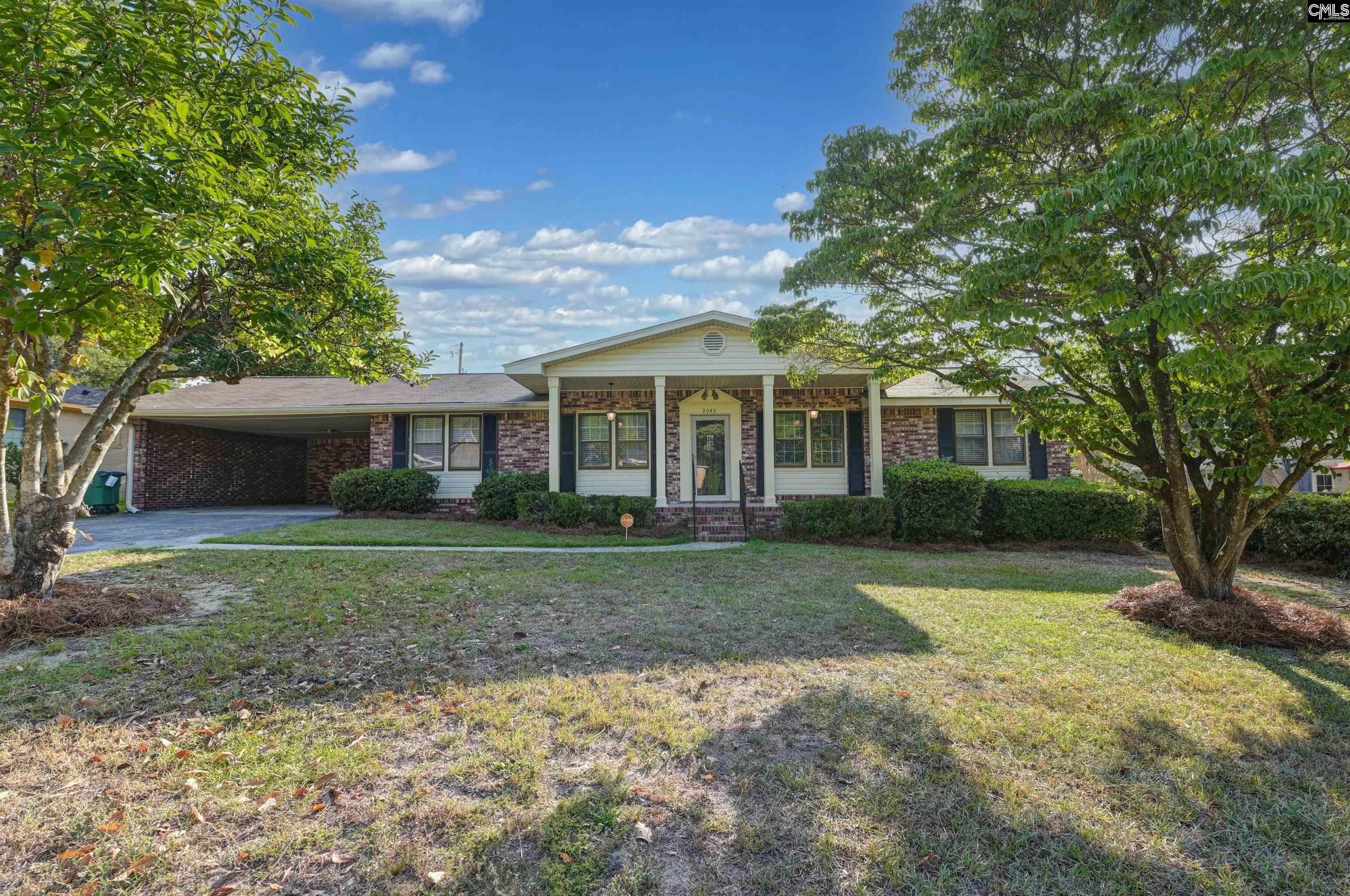 2043 Fairlawn Circle