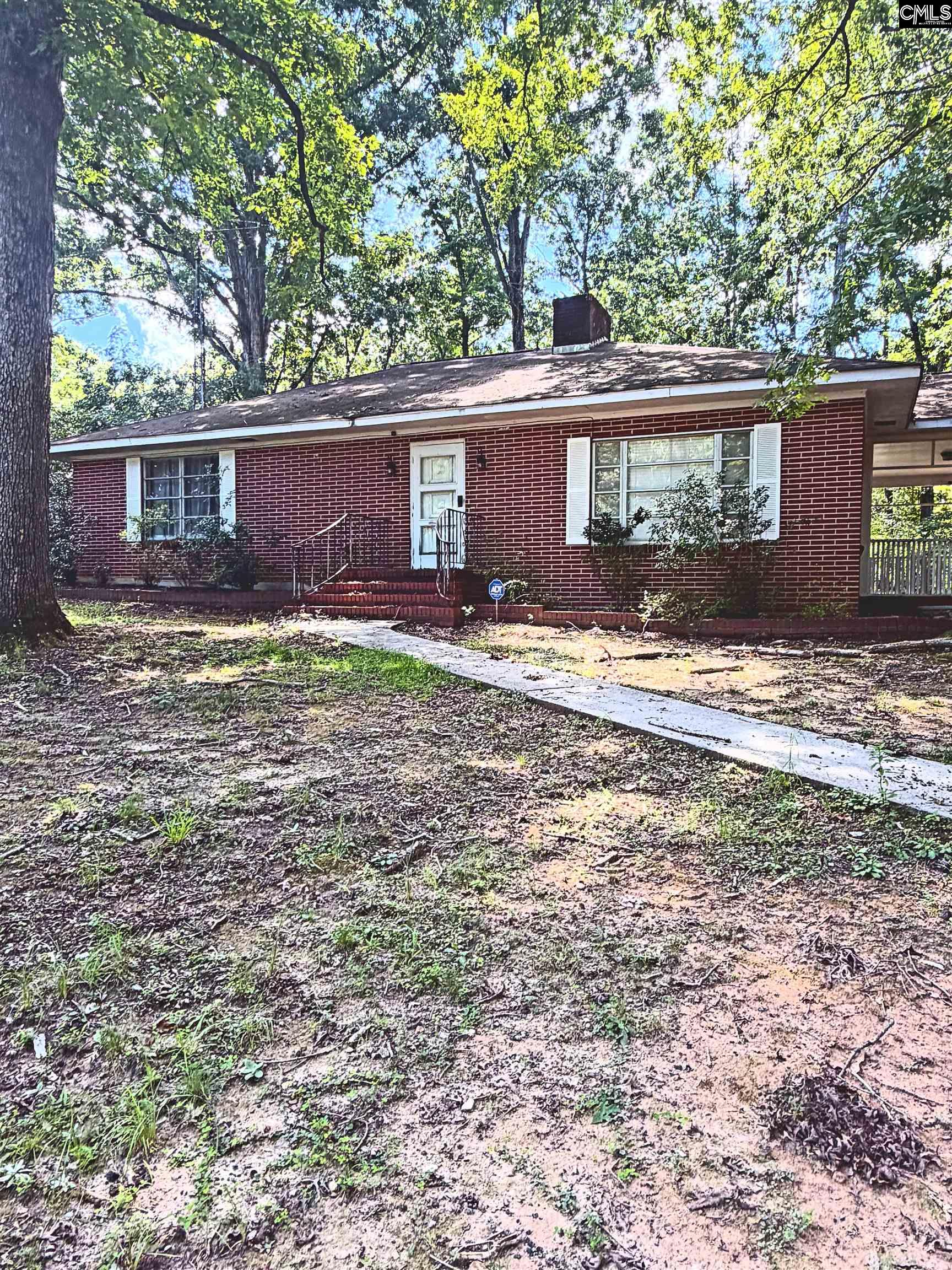 206 Dogwood Avenue, Winnsboro