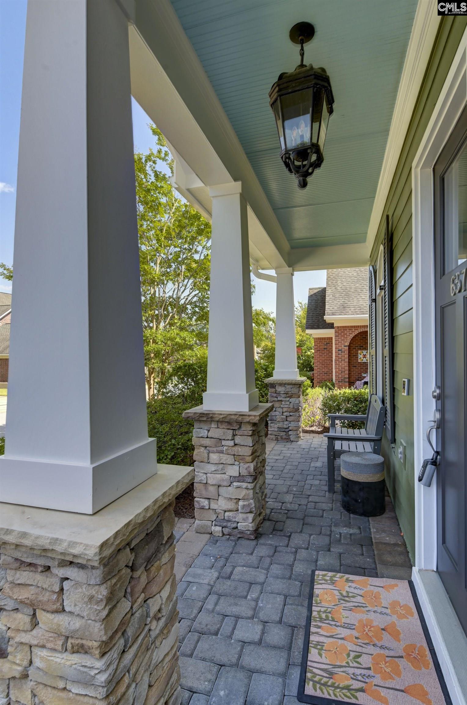 657 Tailwater Bend