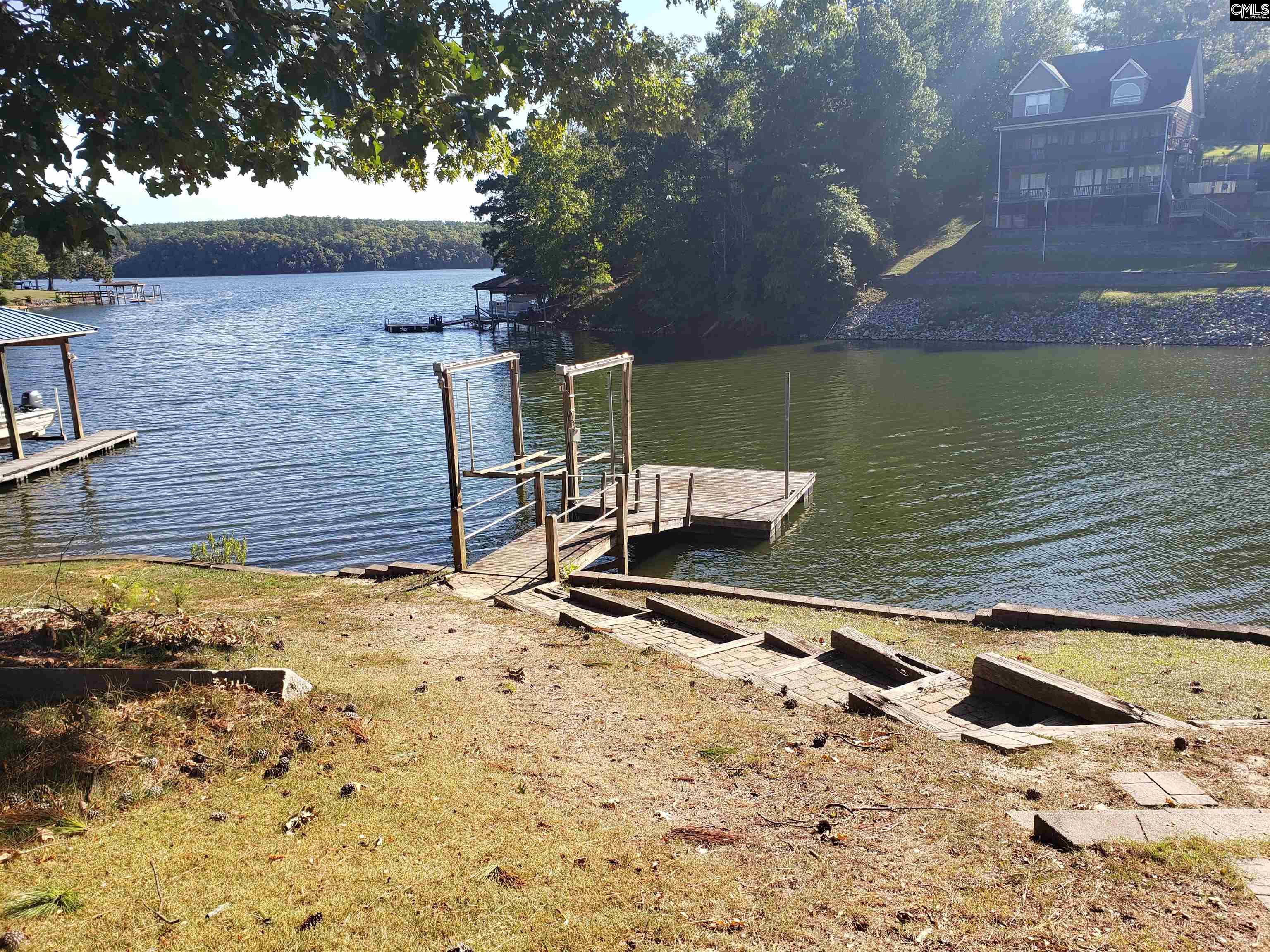 1582 Ginkgo Trail