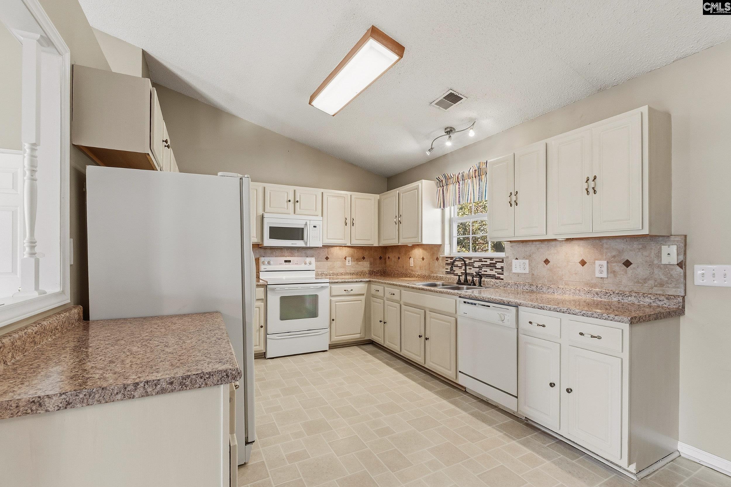 108 Montclaire Circle, West Columbia — photo 11