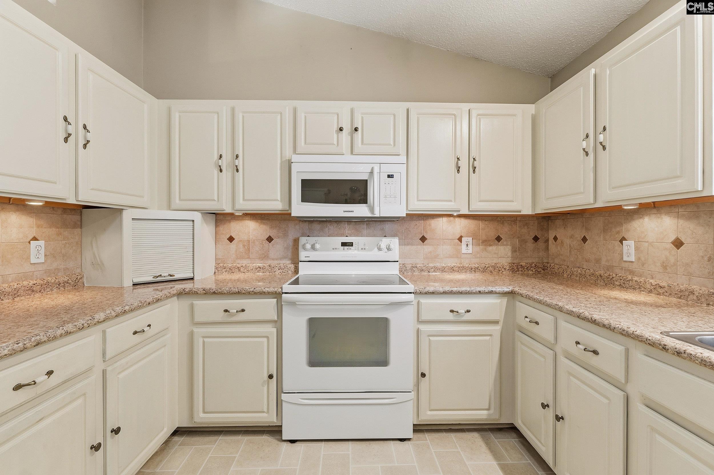 108 Montclaire Circle, West Columbia — photo 12