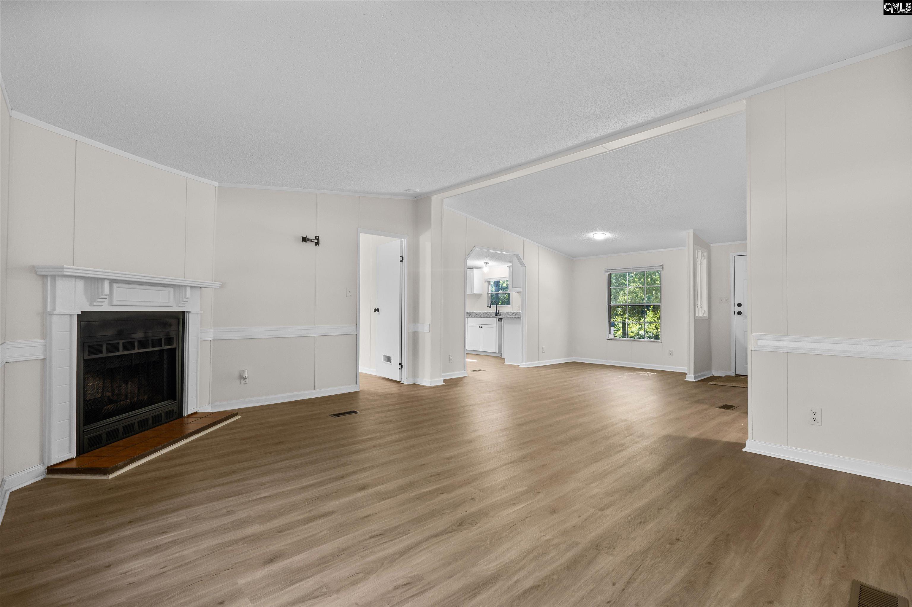1384 W Creek Road, Leesville — photo 8