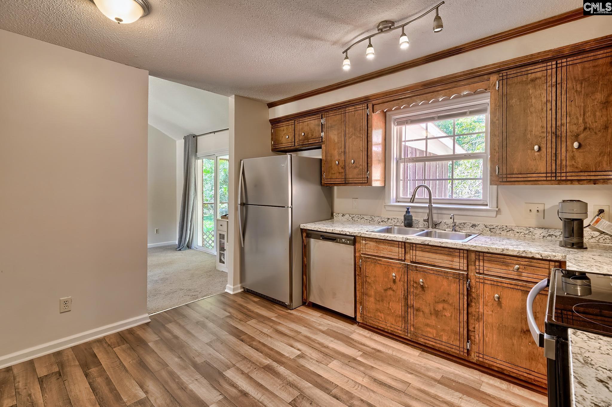 321 Sheridan Drive, Columbia — photo 15