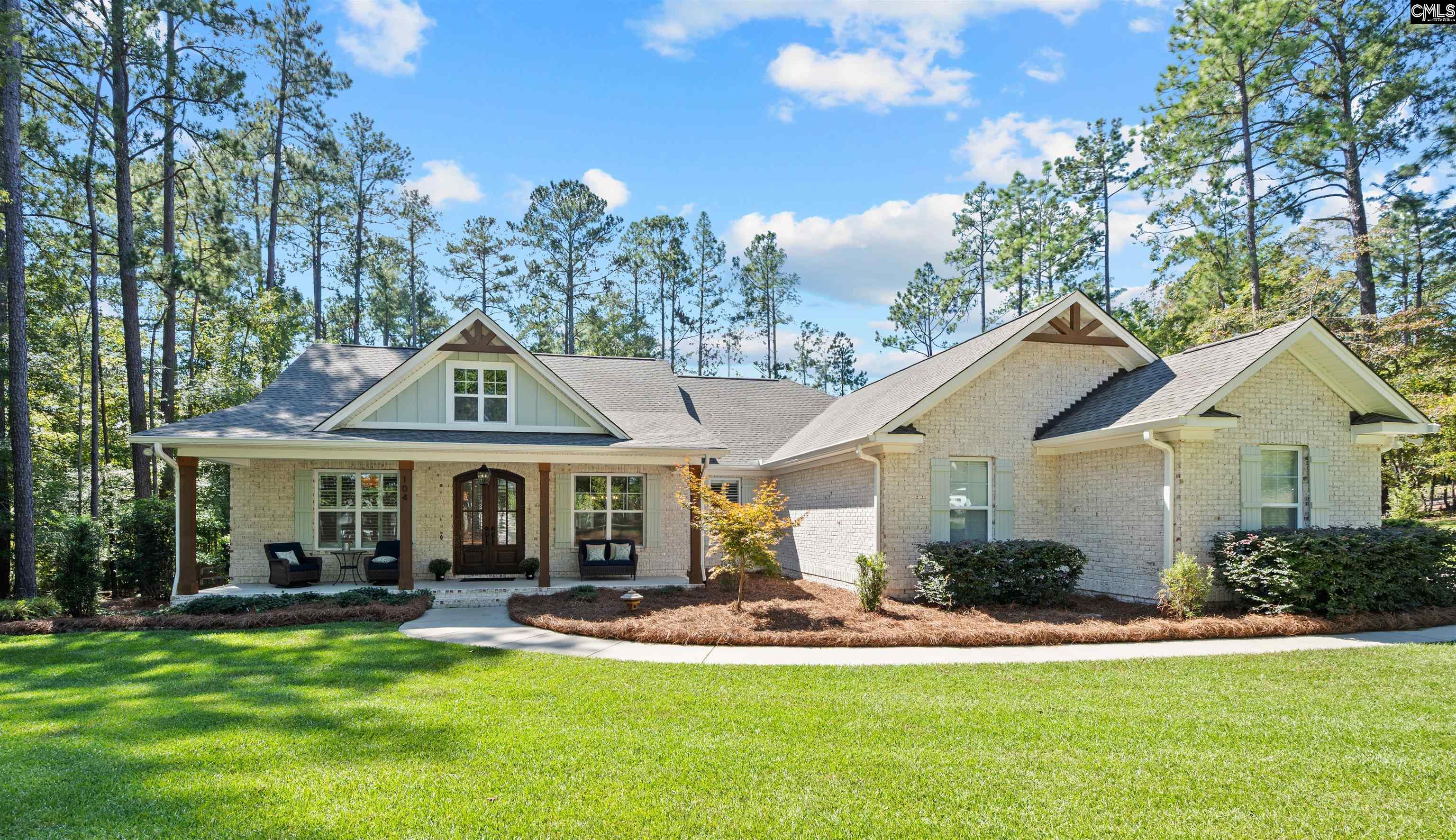 104 Admirals Point, Leesville
