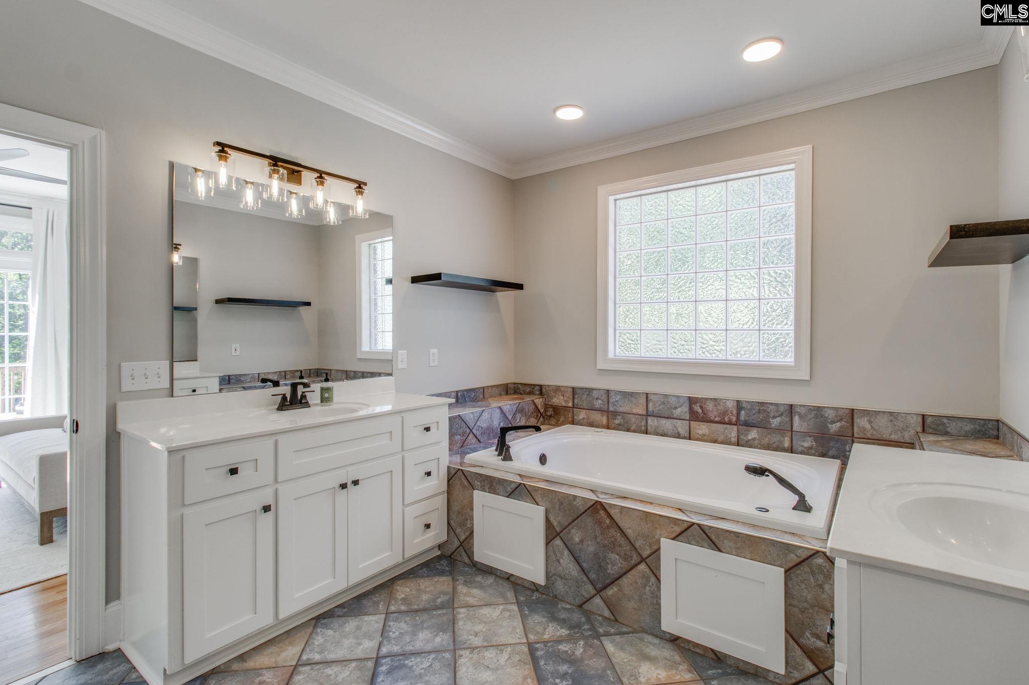 437 Caro Lane, Chapin — photo 21