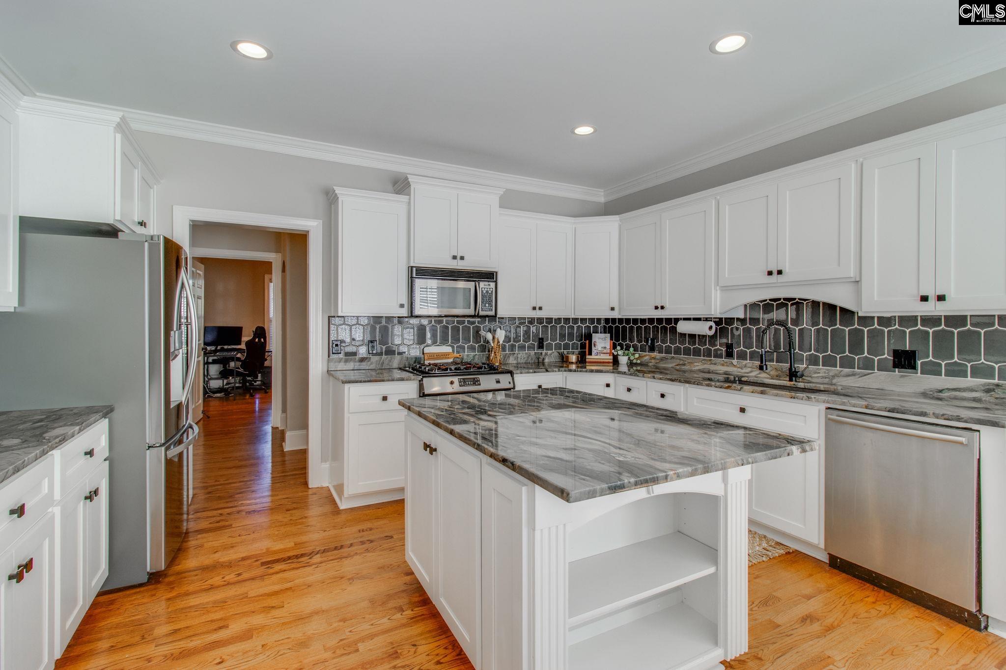 437 Caro Lane, Chapin — photo 10