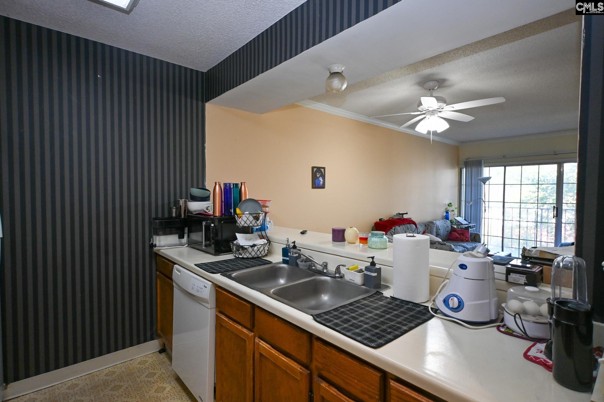 2002 Green Street 404, Columbia — photo 10